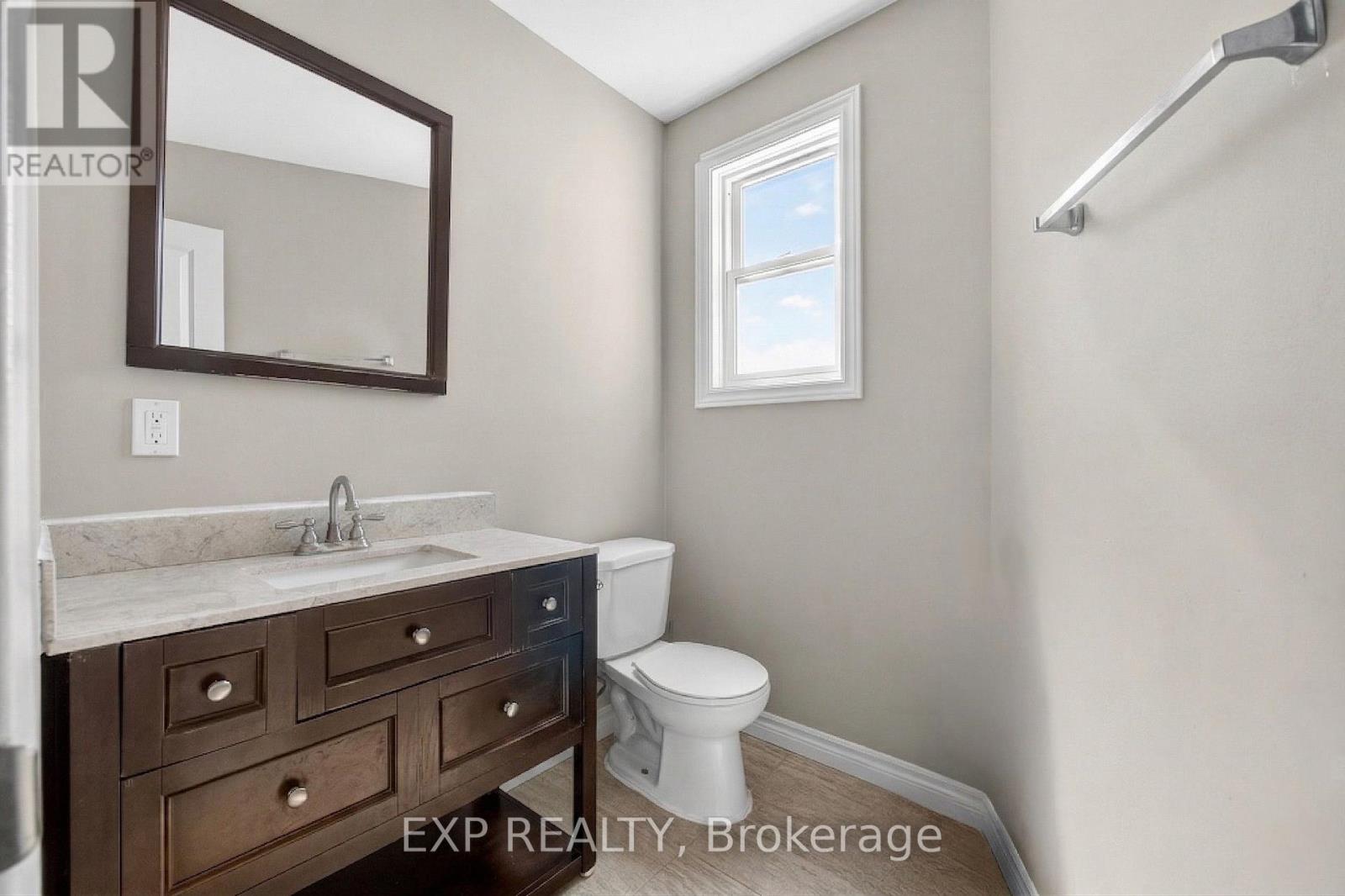 #36 60 ELMSDALE DRIVE - 13