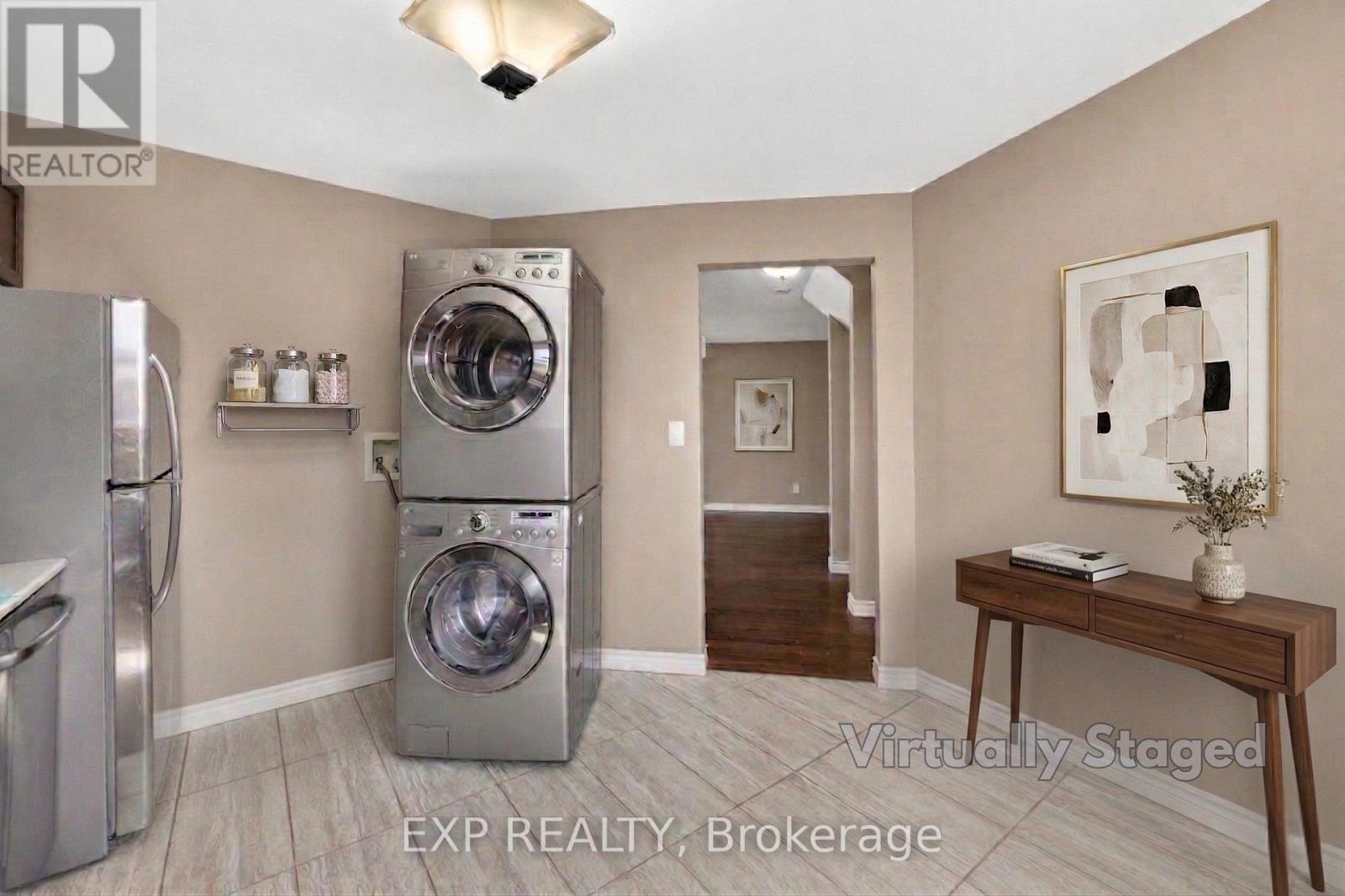 #36 60 ELMSDALE DRIVE - 16