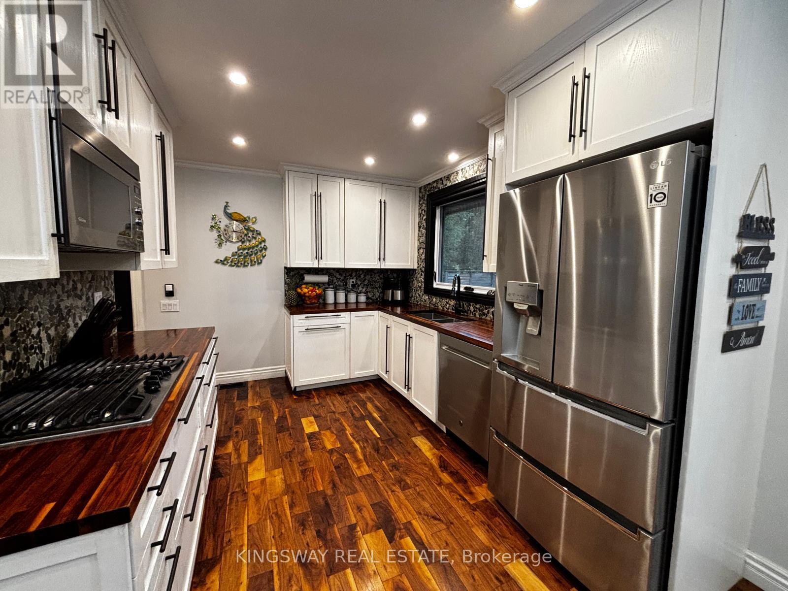 #124 9364 WELLINGTON ROAD - 14