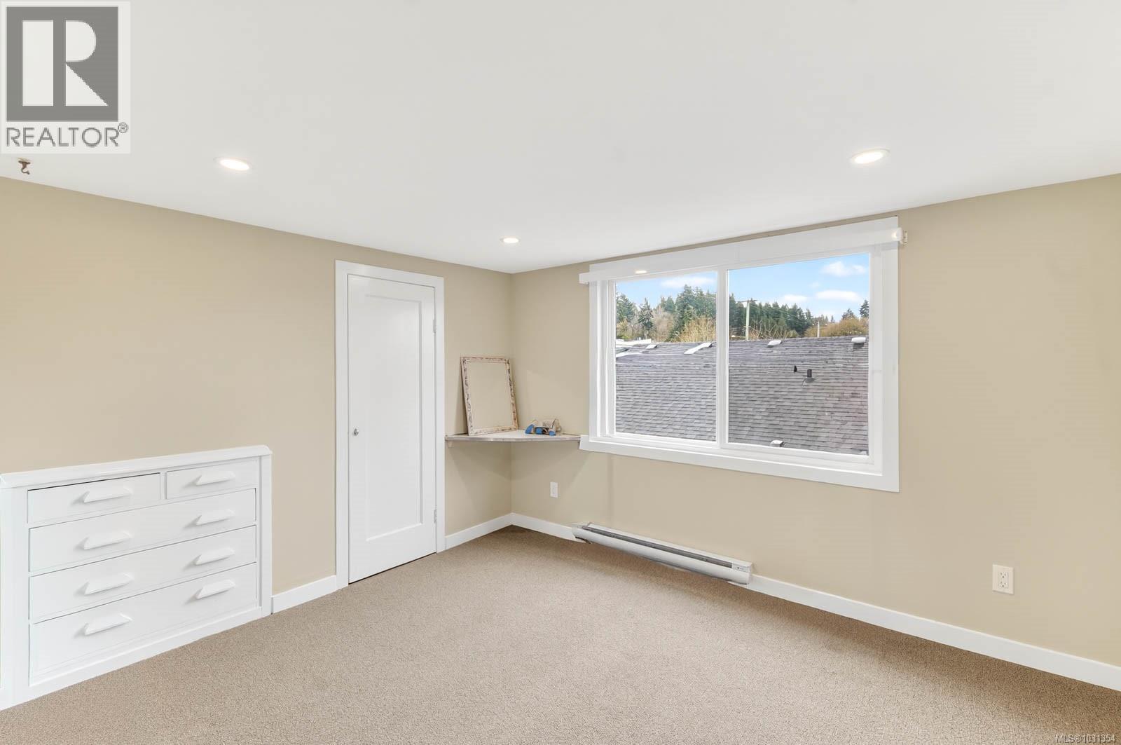 5118-5122 Compton Rd - 21