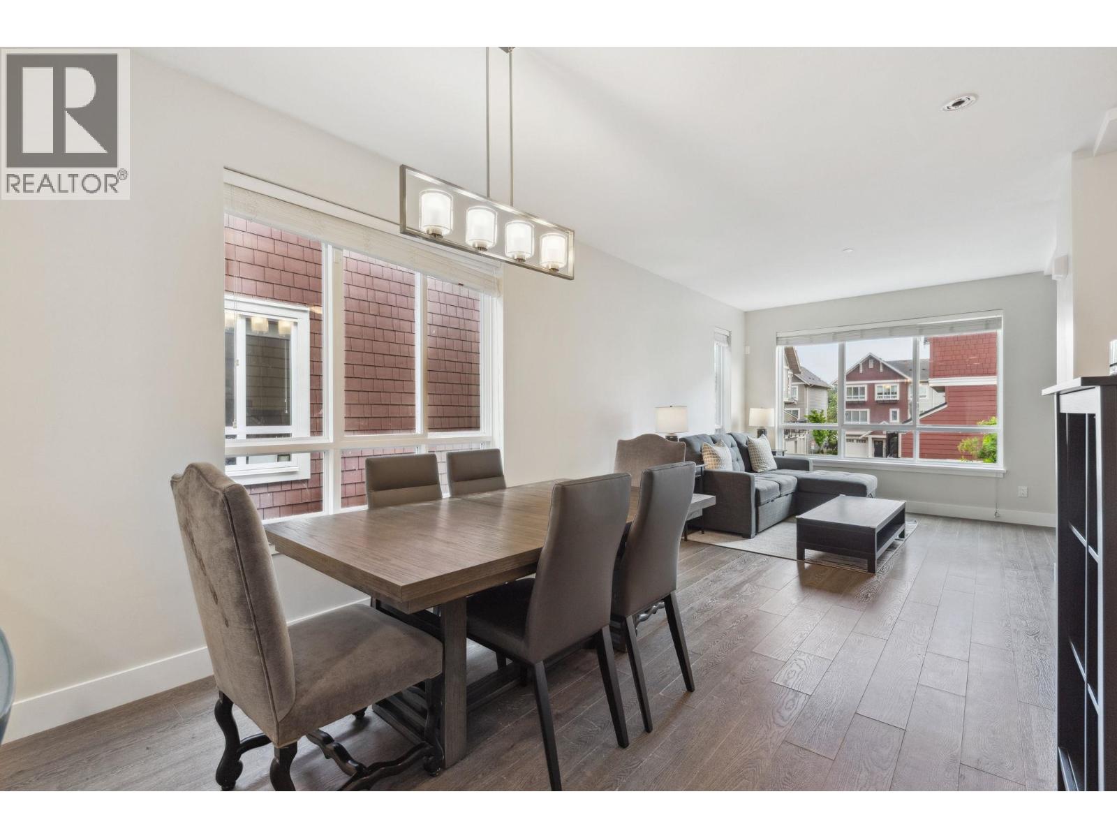 #511-4688 HAWK Lane, Delta