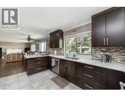 2932 Tatla Place, Coquitlam, BC V3C4W8 Photo 15
