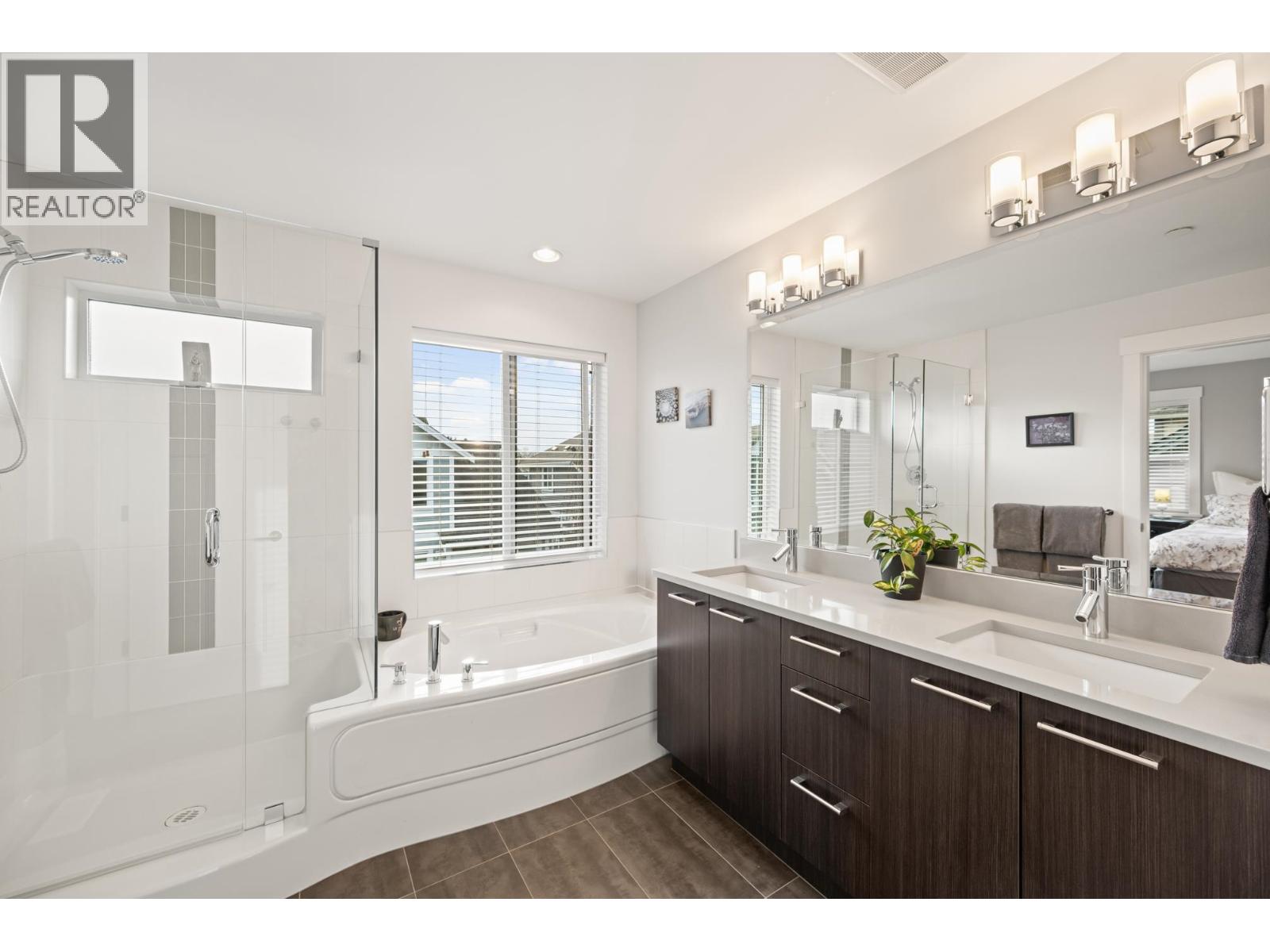 4676 BLUE HERON Way, Tsawwassen