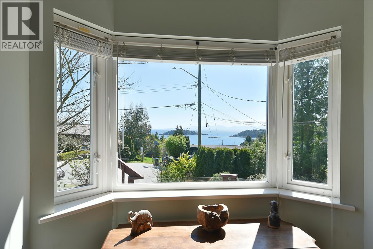 6508 LYNNWOOD COURT — photo 9