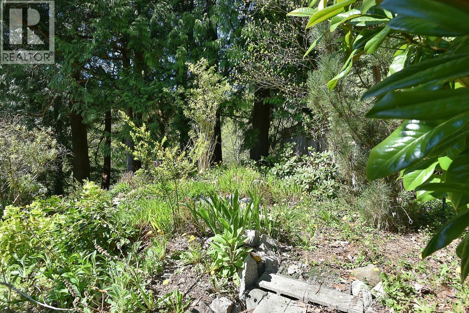 6508 LYNNWOOD COURT — photo 25