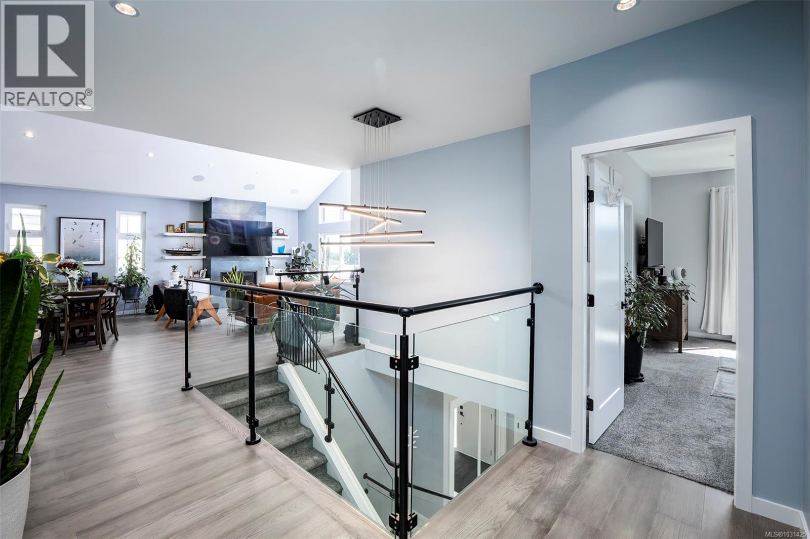 104 GOLDEN VIEW DR - 17