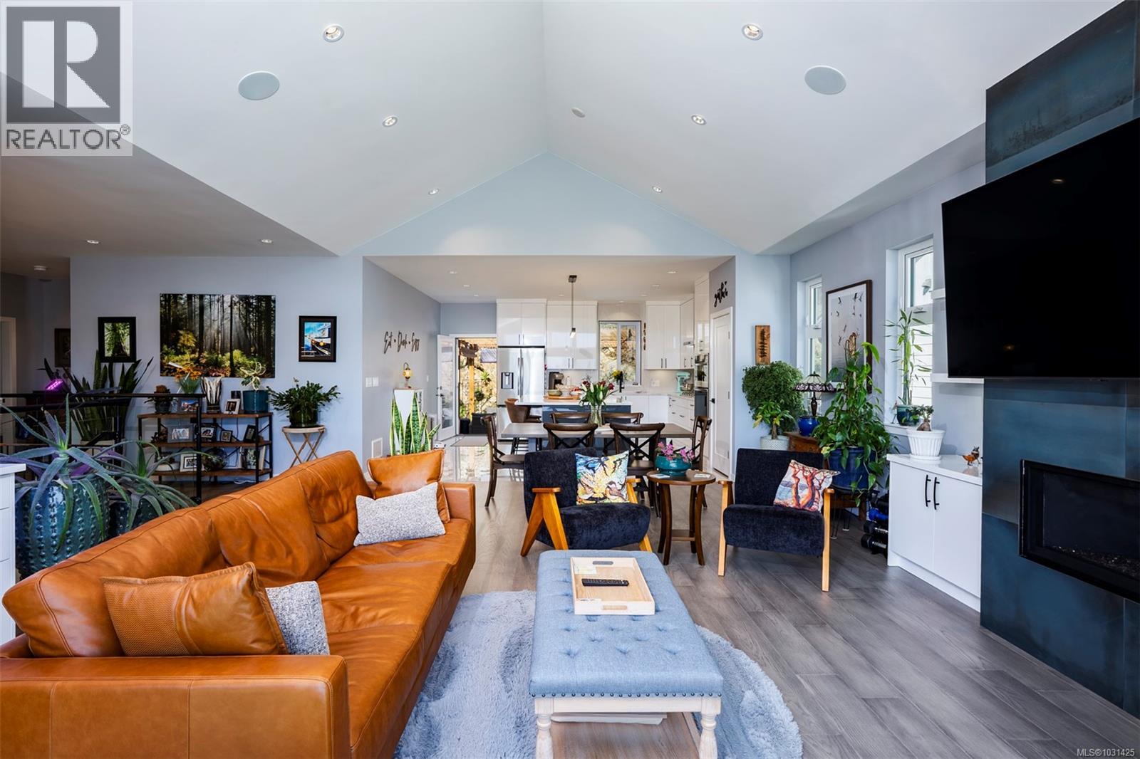 104 GOLDEN VIEW DR - 24