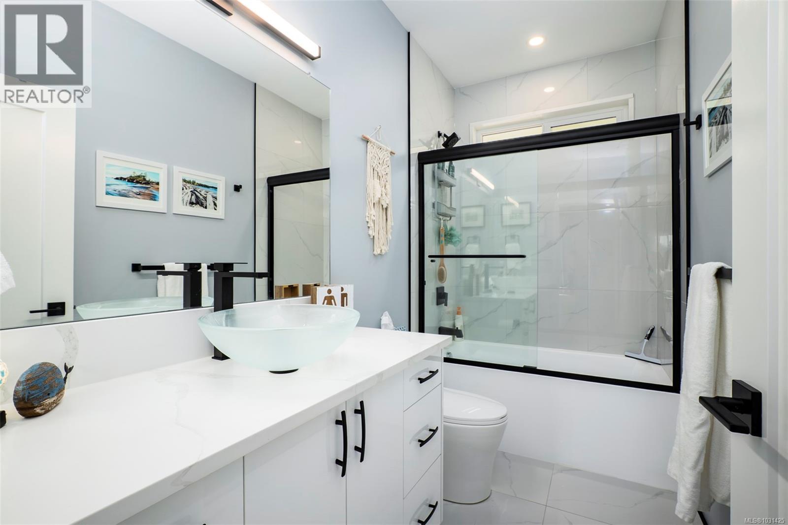 104 GOLDEN VIEW DR - 36