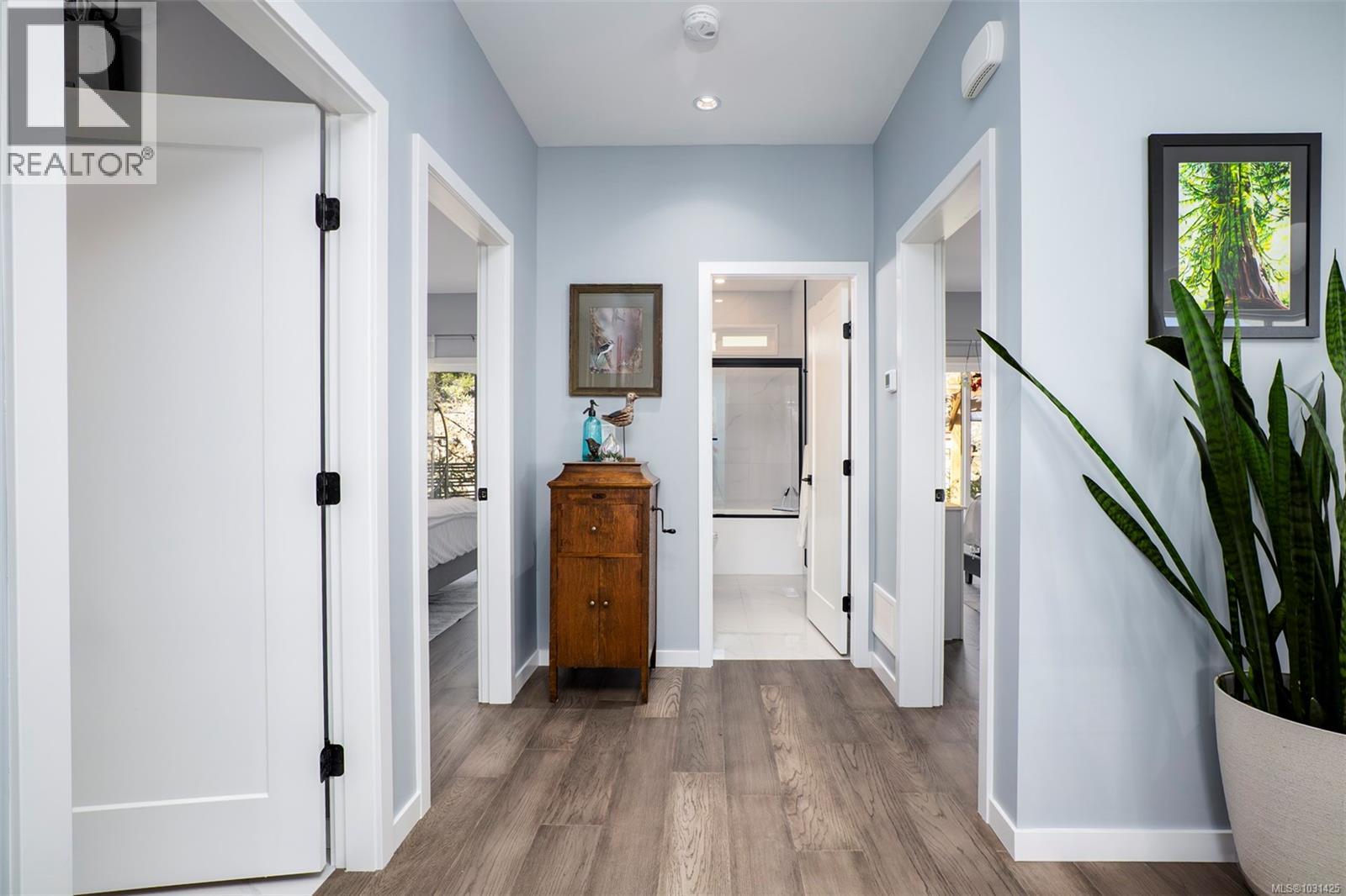 104 GOLDEN VIEW DR - 35