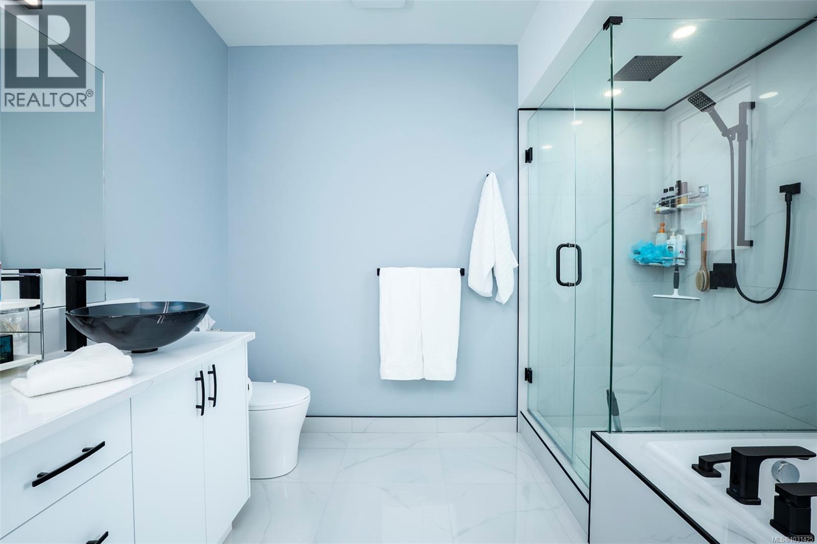 104 GOLDEN VIEW DR - 6