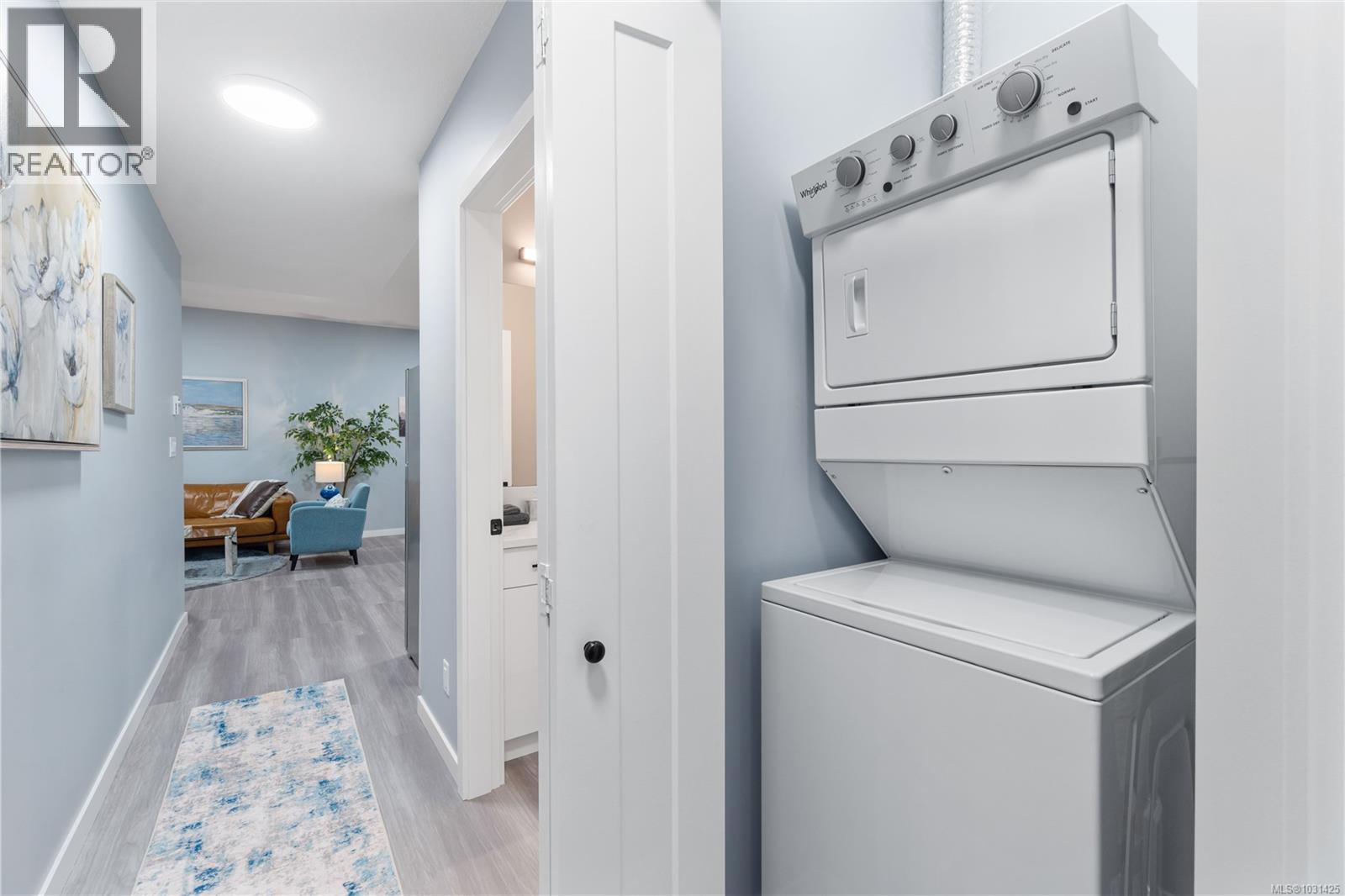 104 GOLDEN VIEW DR - 87