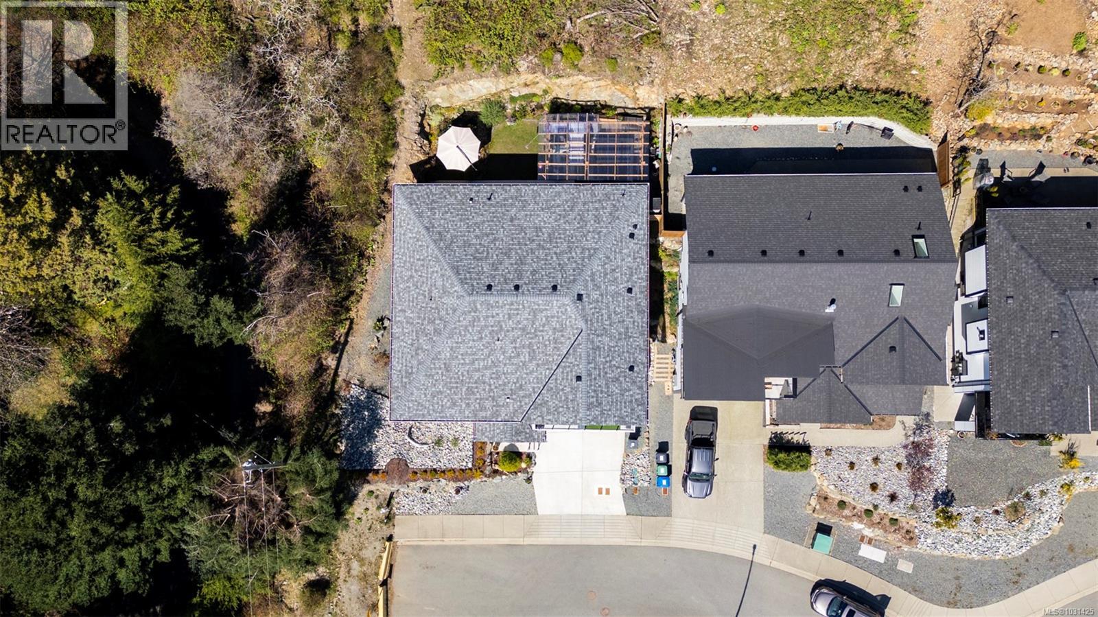 104 GOLDEN VIEW DR - 55