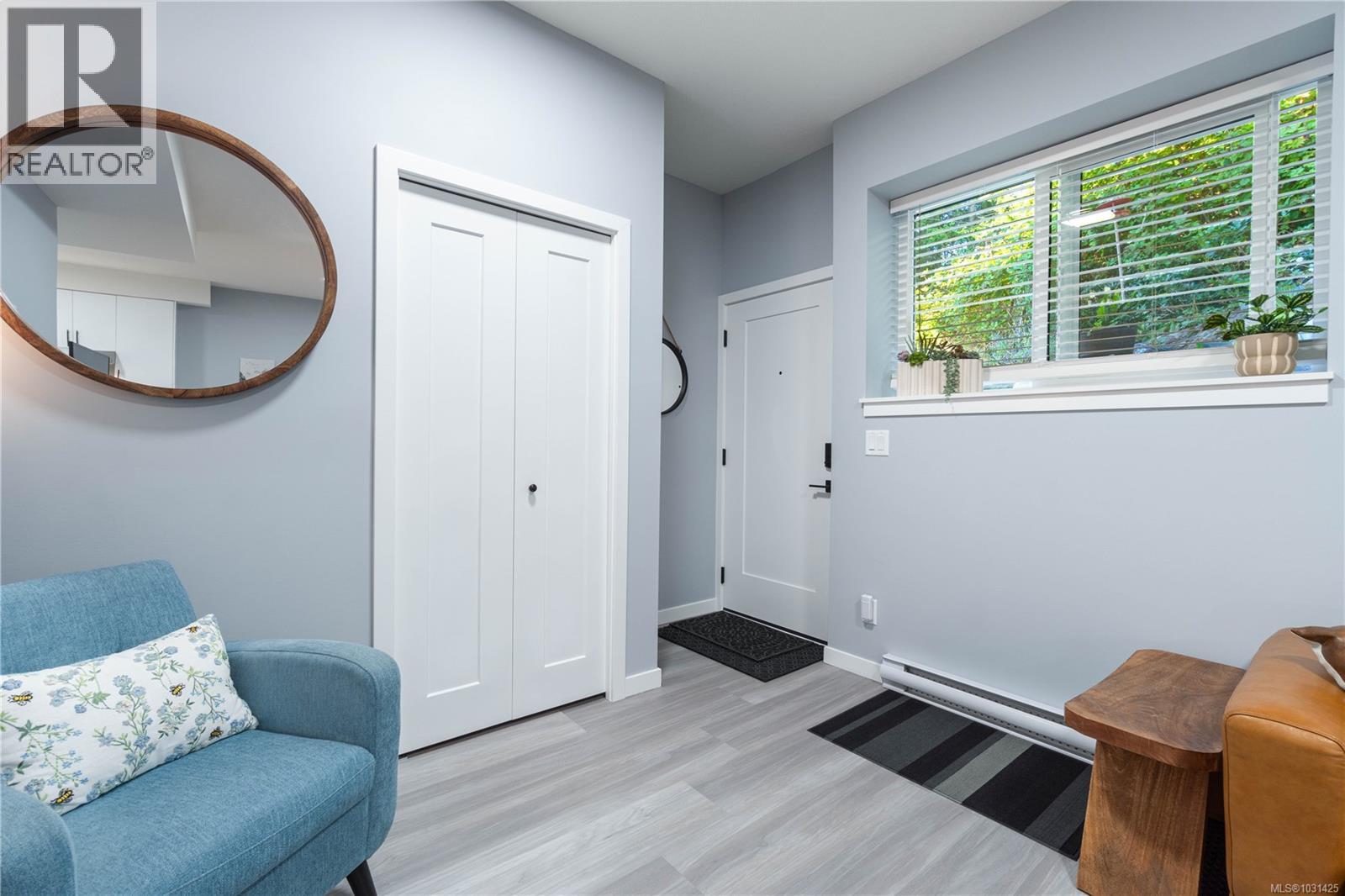 104 GOLDEN VIEW DR - 71