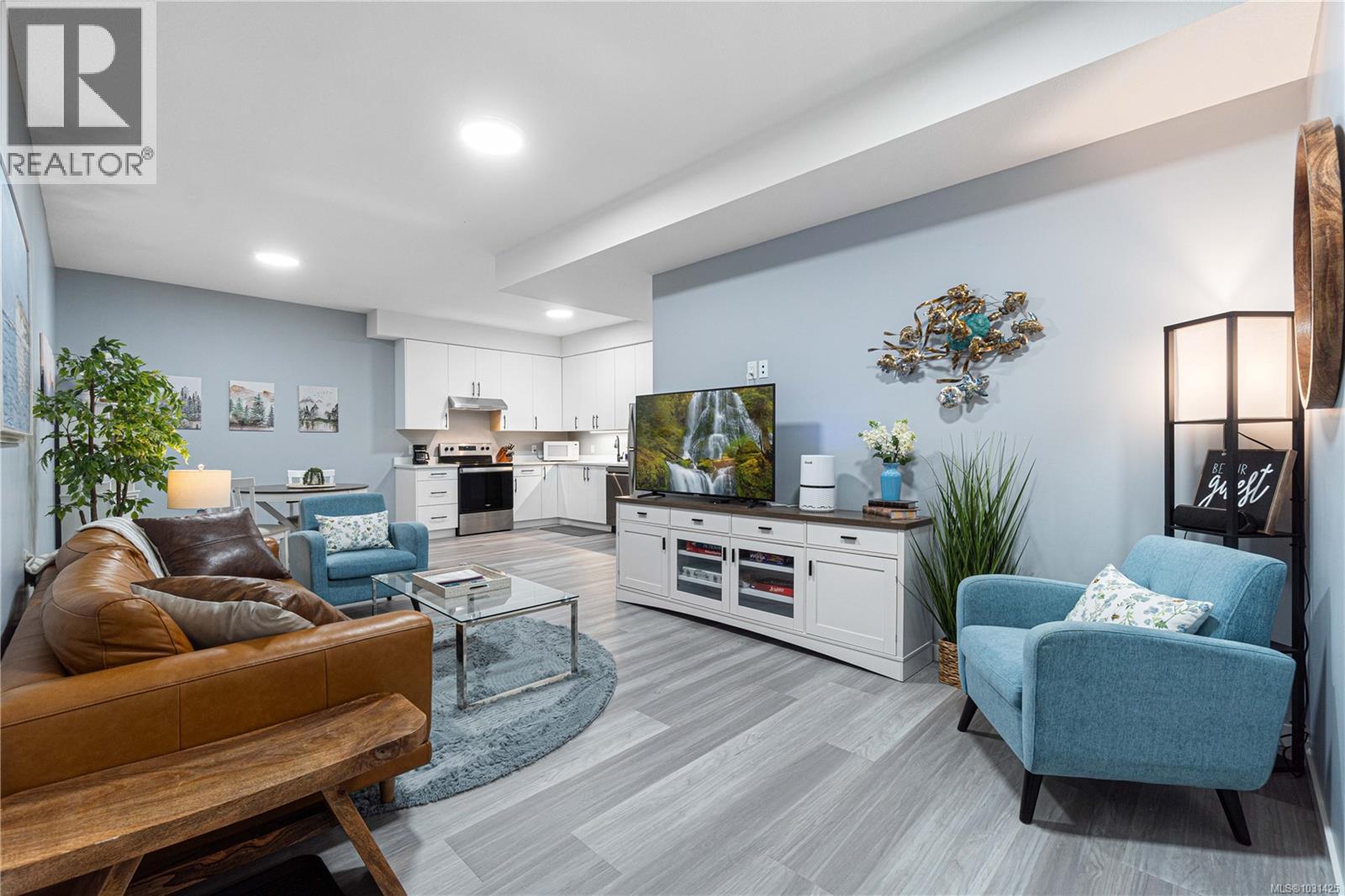 104 GOLDEN VIEW DR - 75