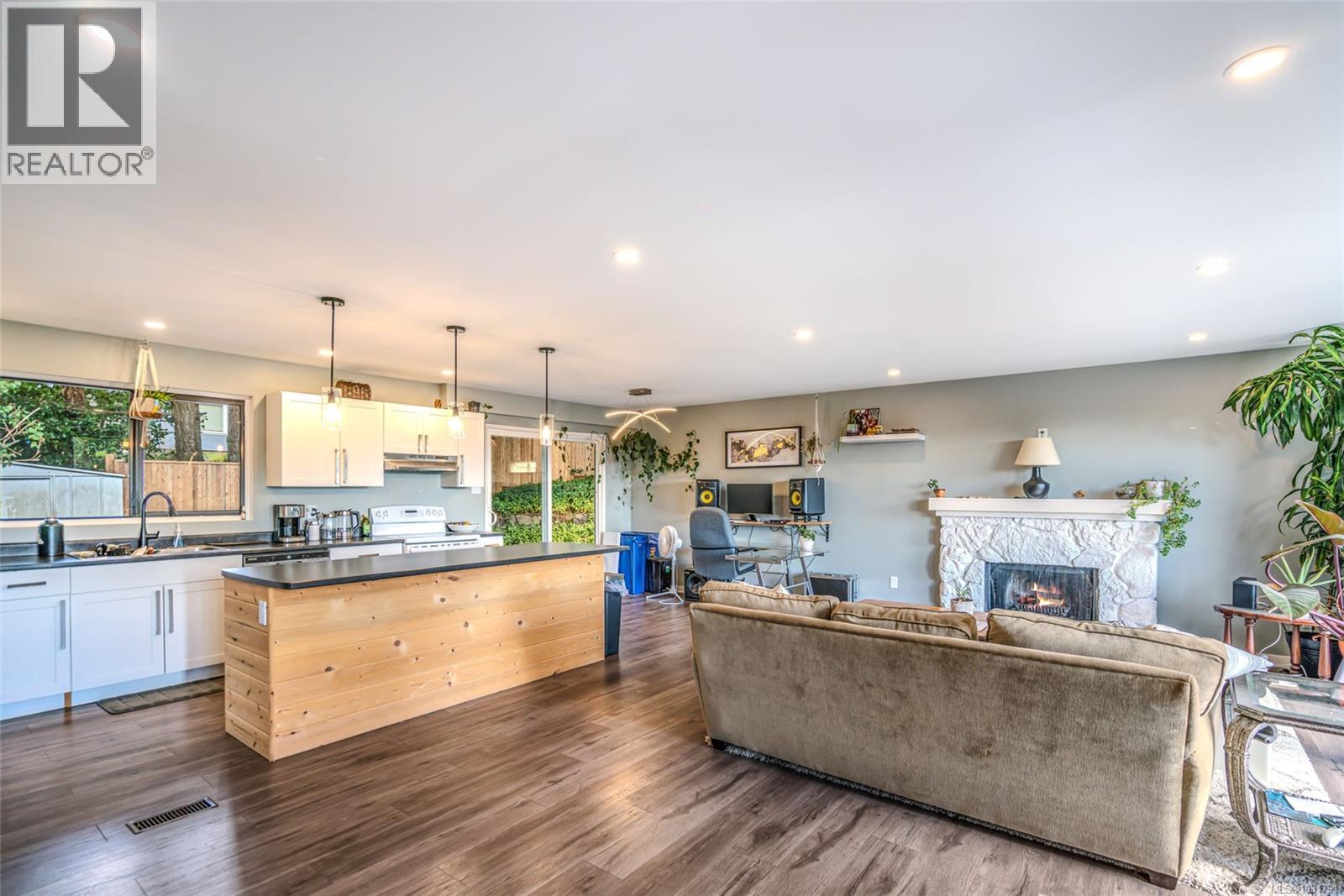 3809 MORRIS PL - Image 2