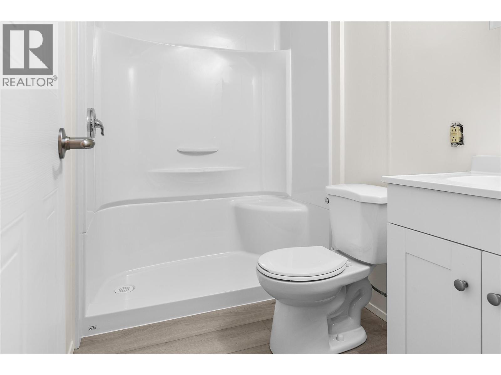 #32 1600 43 Avenue Unit# 32 - 11