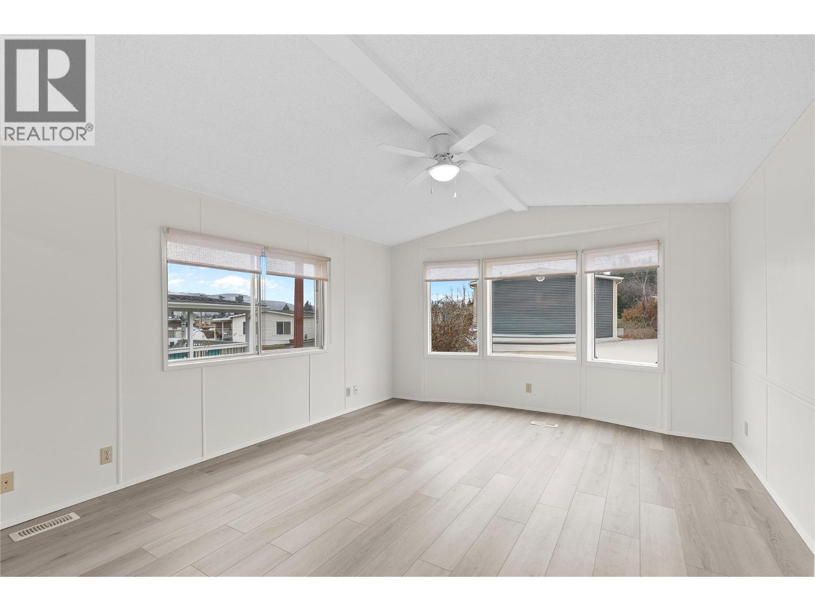 #32 1600 43 Avenue Unit# 32 - 18