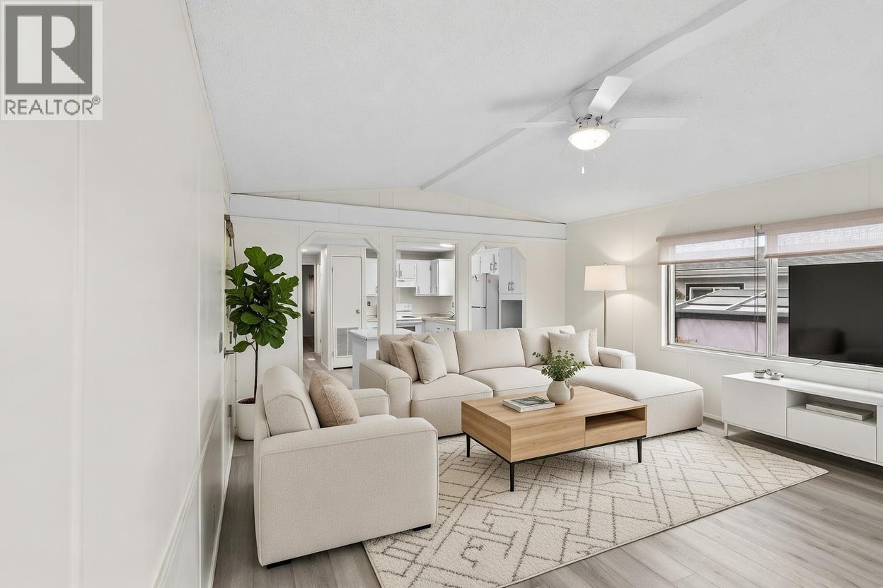 #32 1600 43 Avenue Unit# 32 - 15