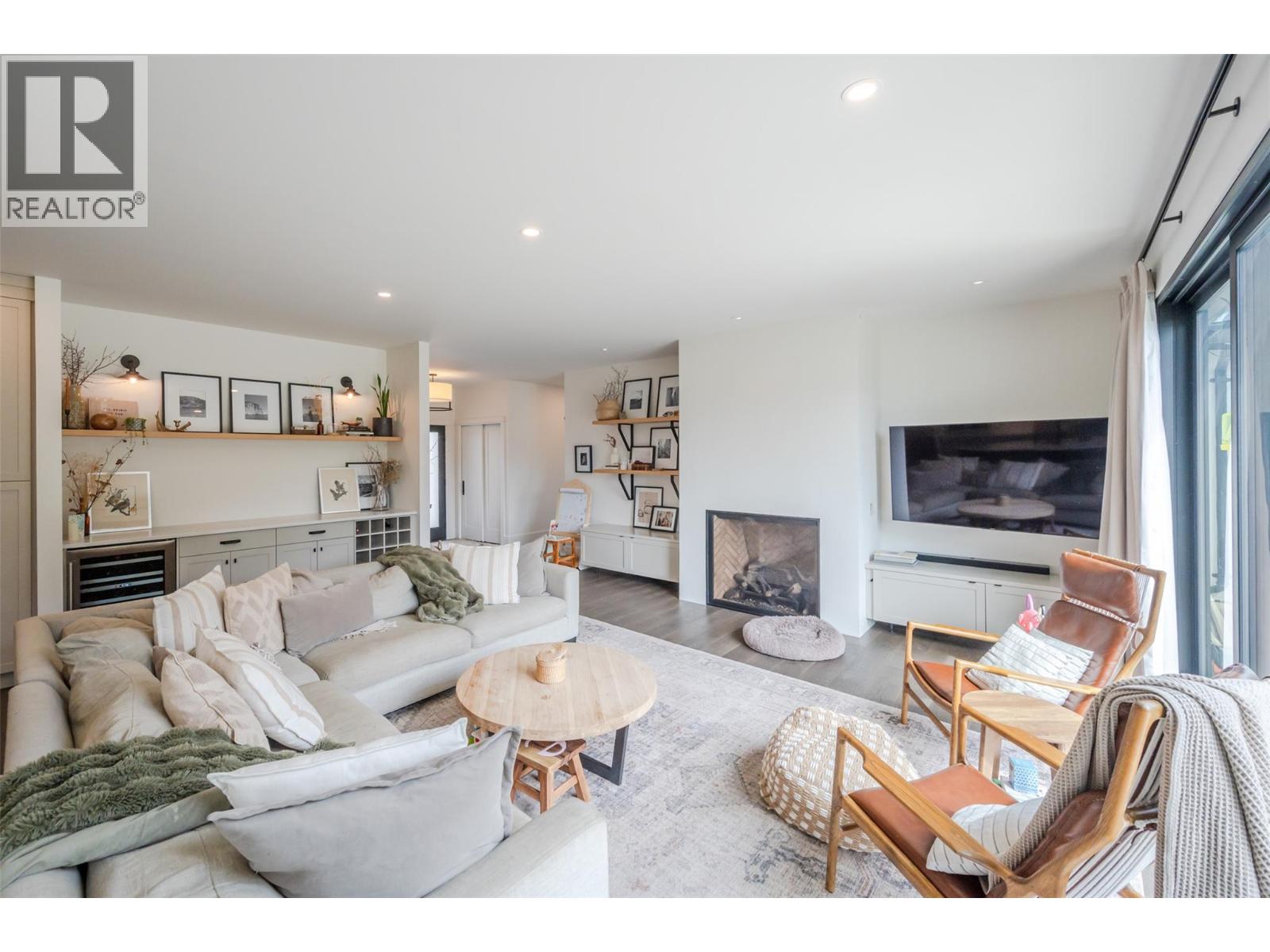 6709 VICTORIA Road Unit# 21, Summerland