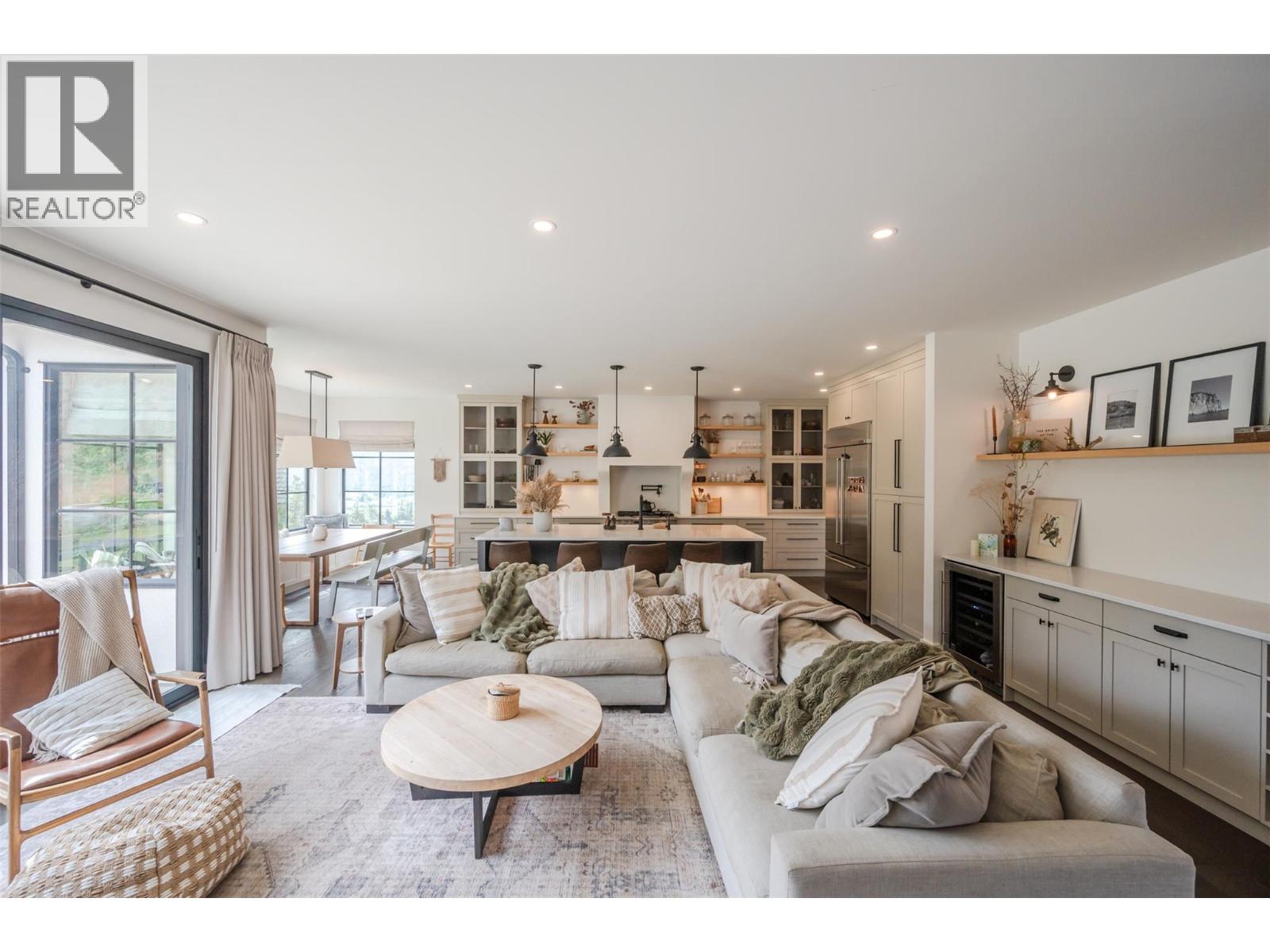 6709 VICTORIA Road Unit# 21, Summerland