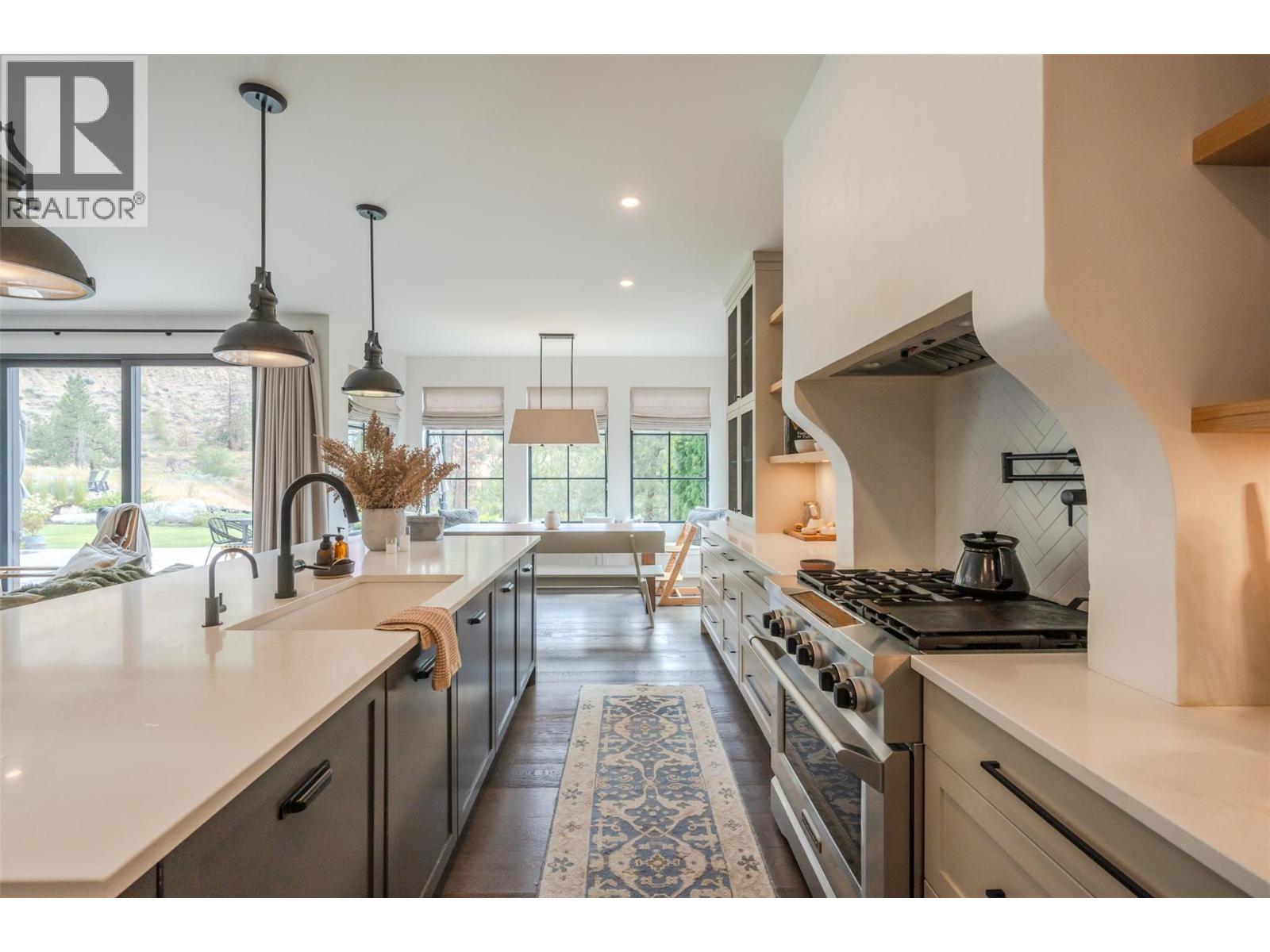 #21 6709 VICTORIA Road - 4