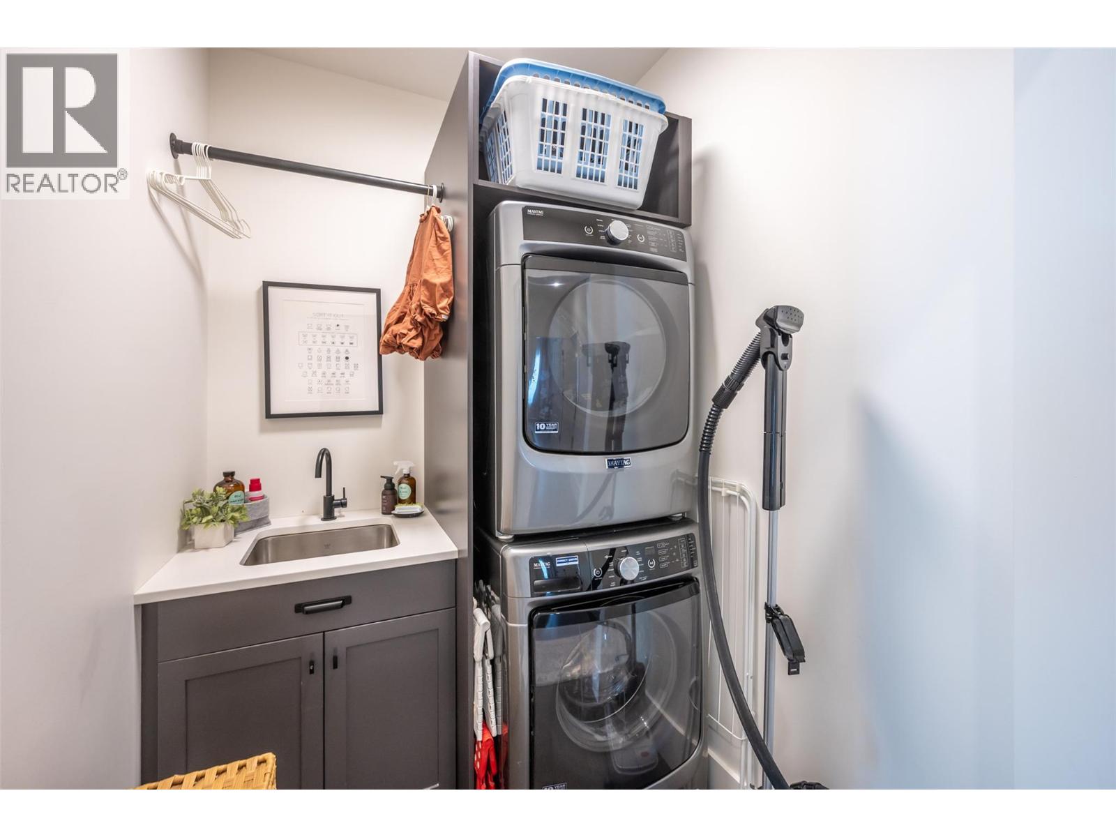 6709 VICTORIA Road Unit# 21, Summerland