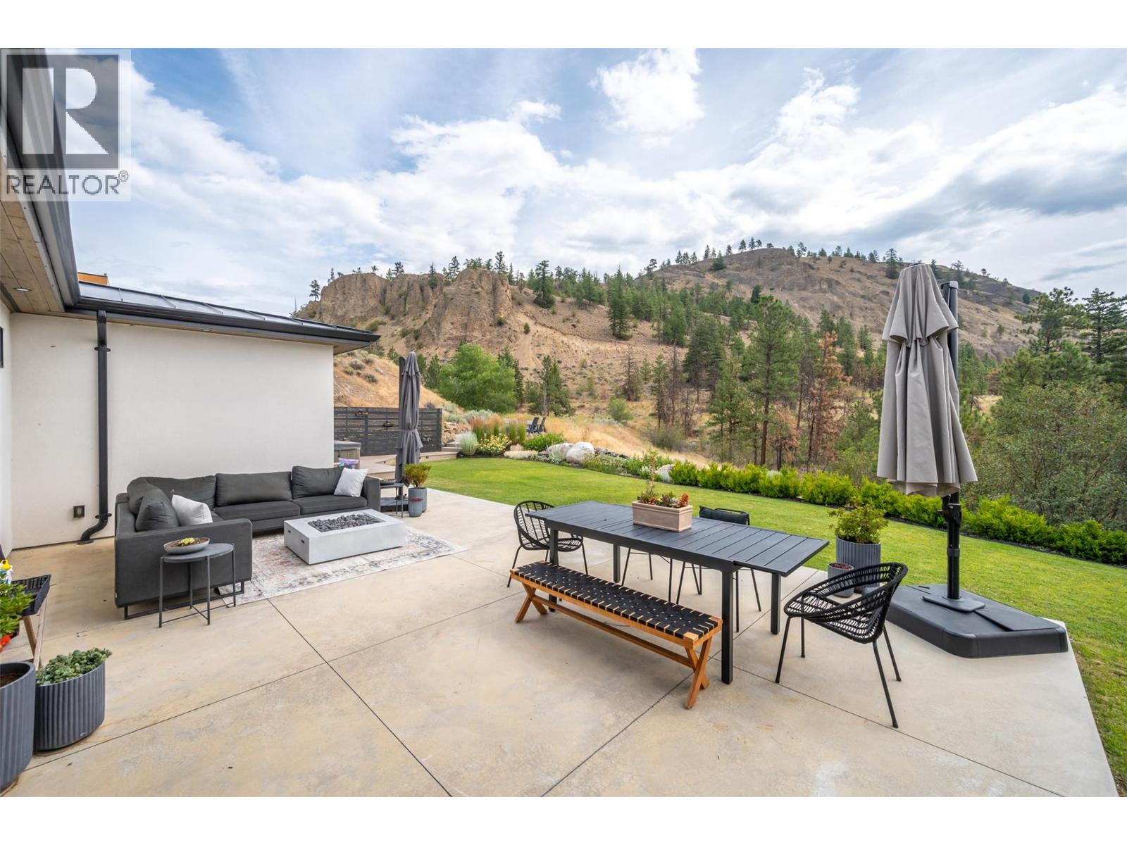 #21 6709 VICTORIA Road - 35