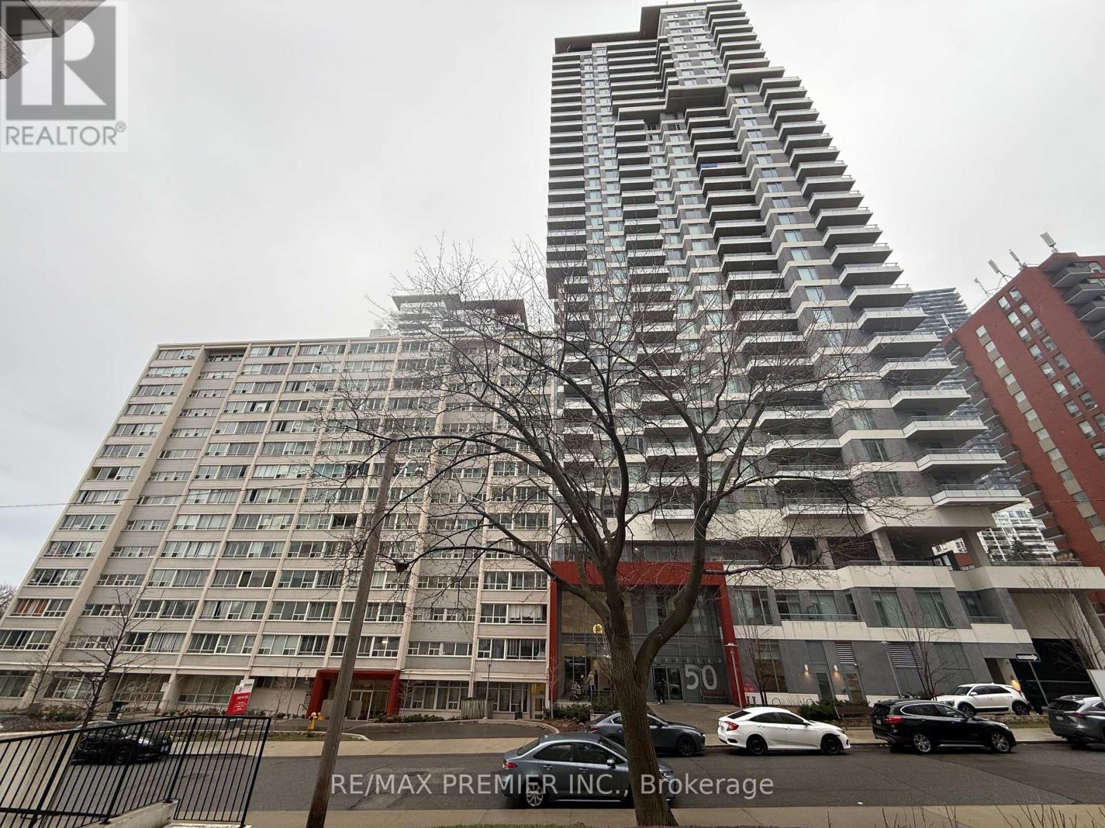 715 - 50 DUNFIELD AVENUE