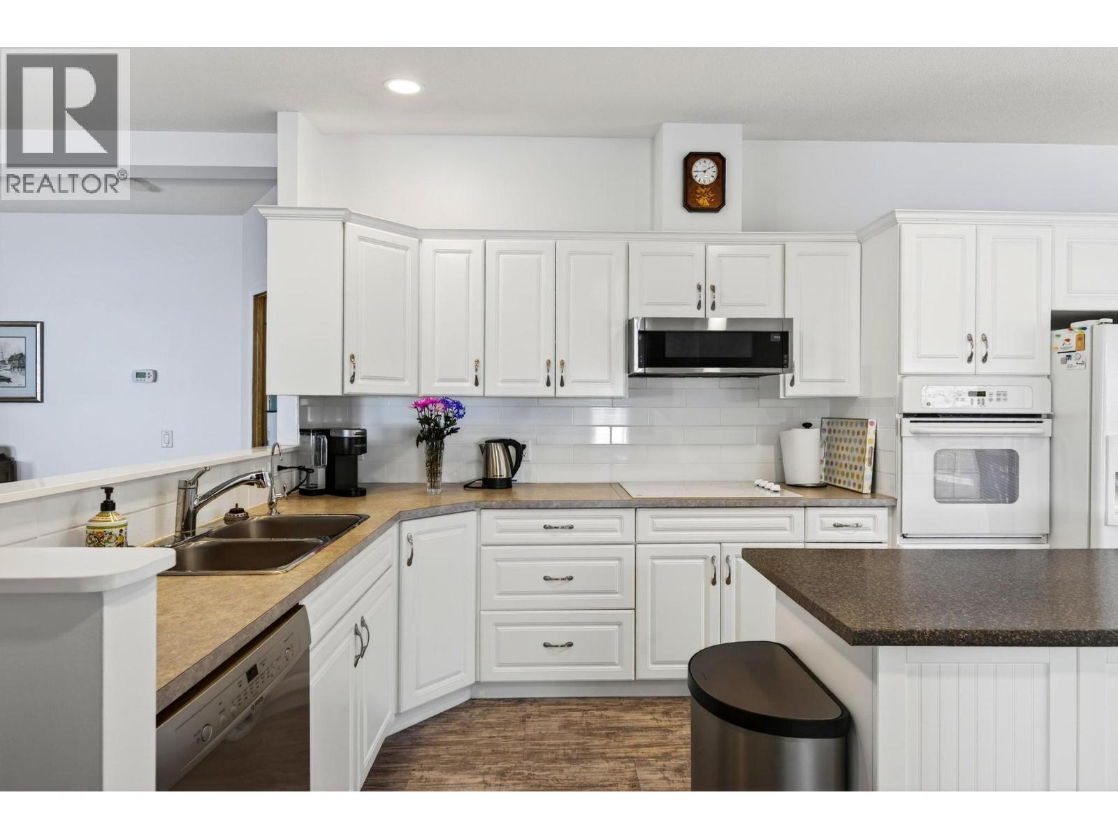 #91 1036 11TH STREET N - 11