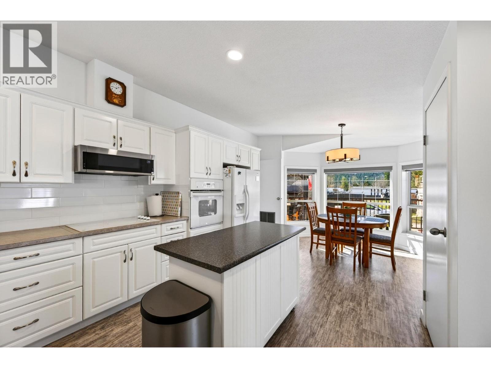 #91 1036 11TH STREET N - 14