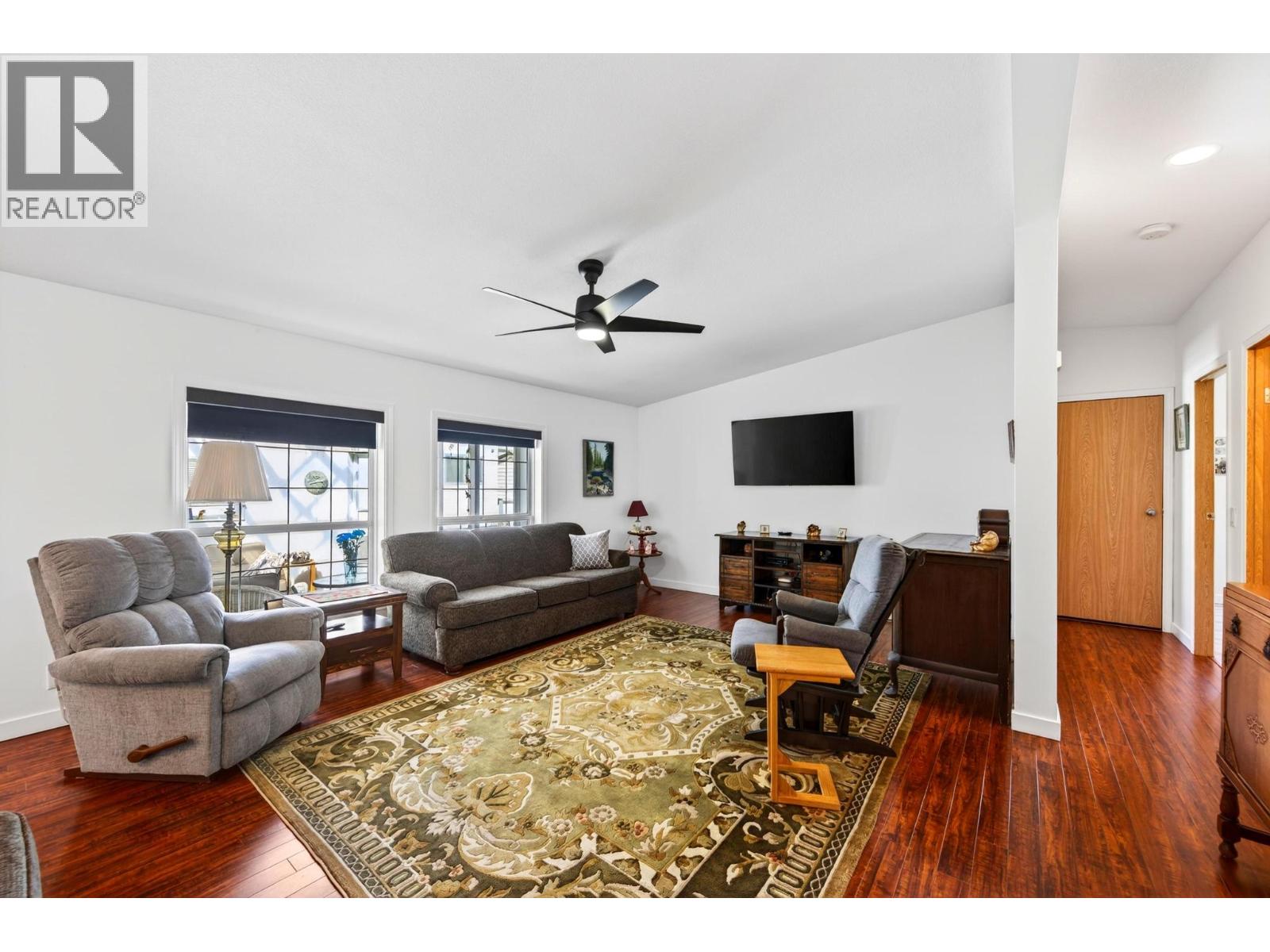 #91 1036 11TH STREET N - 23