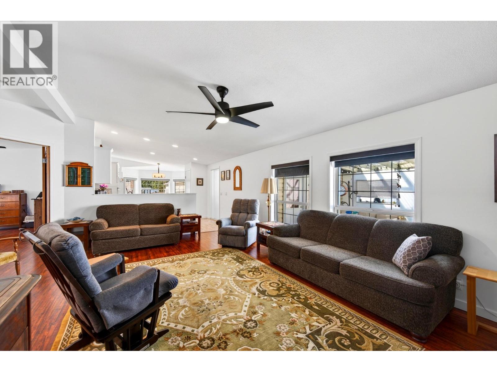 #91 1036 11TH STREET N - 24