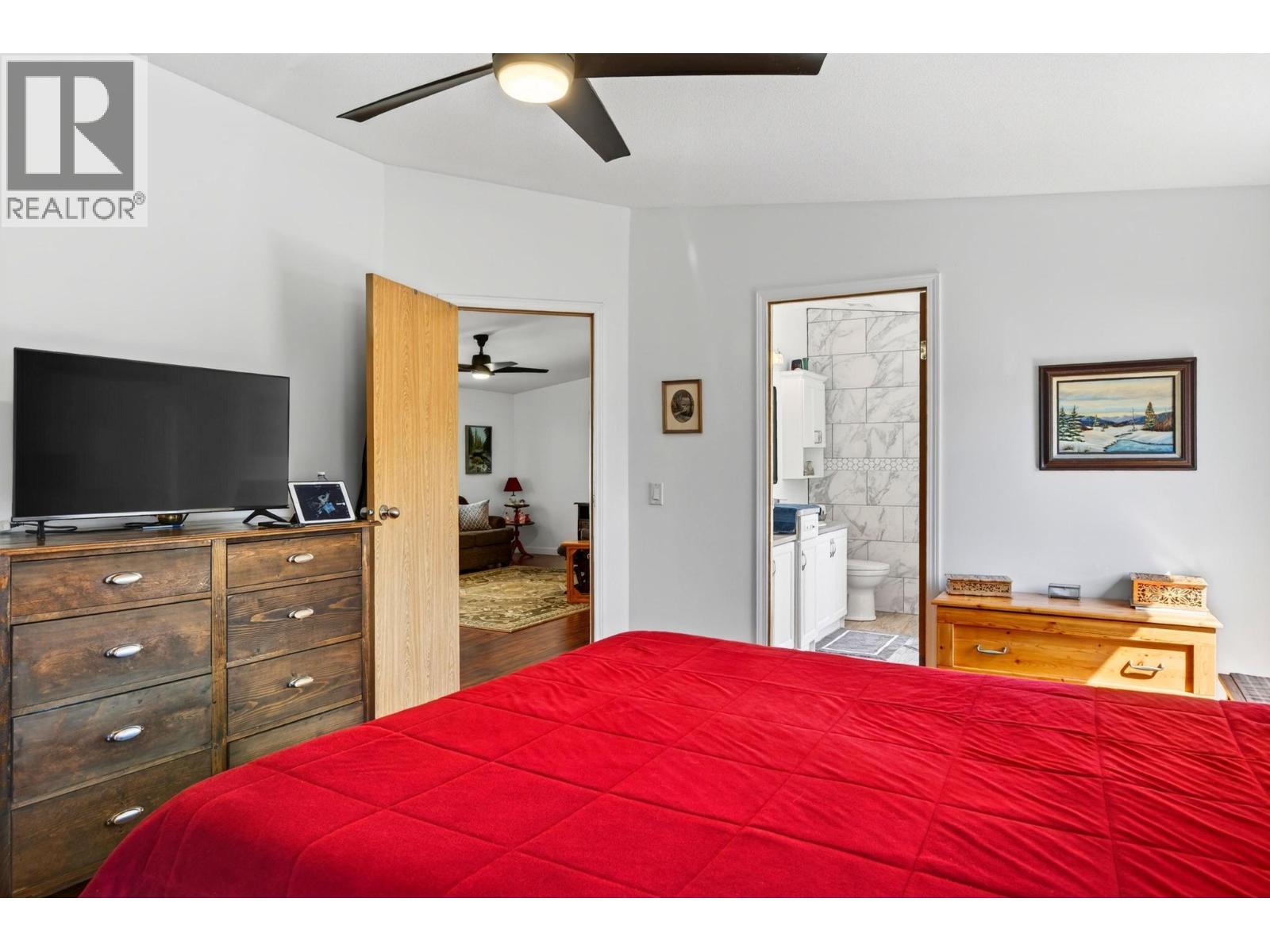 #91 1036 11TH STREET N - 29