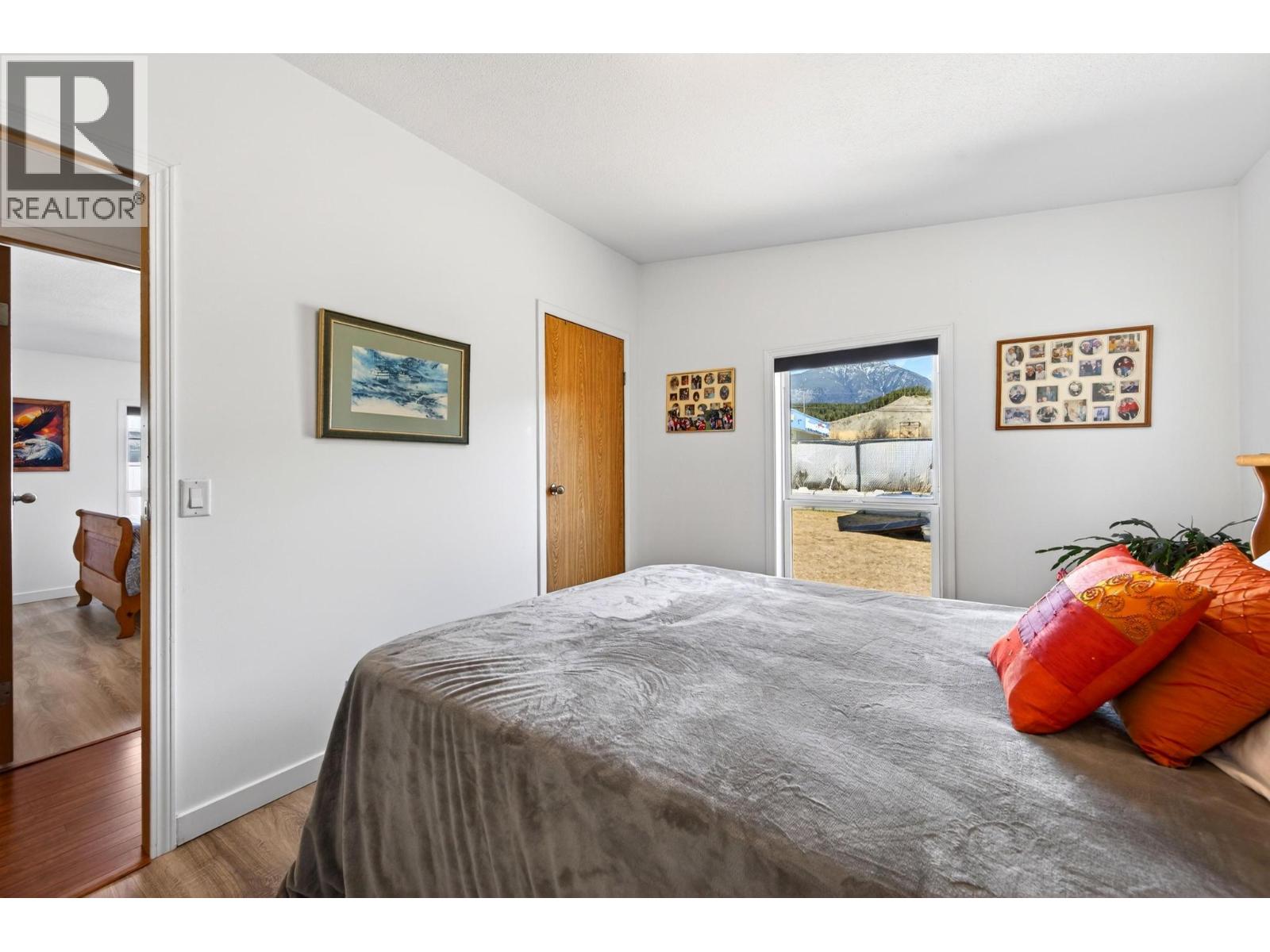 #91 1036 11TH STREET N - 41