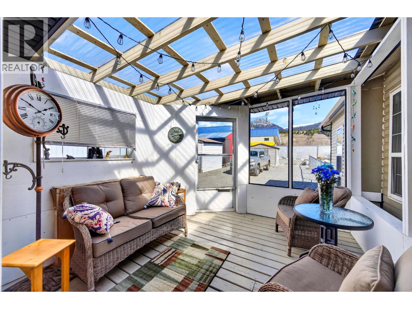 #91 1036 11TH STREET N - 48