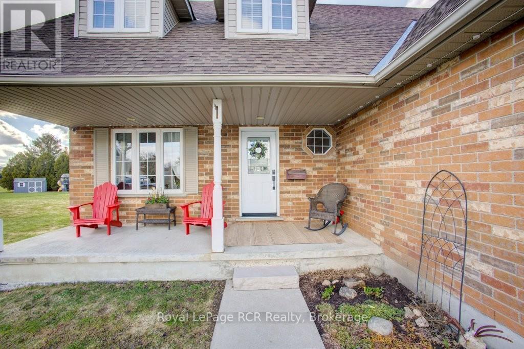 232 CONESTOGA STREET N - 3