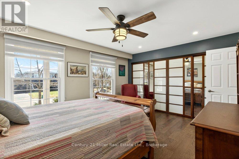86 WATERFORD DRIVE - 17