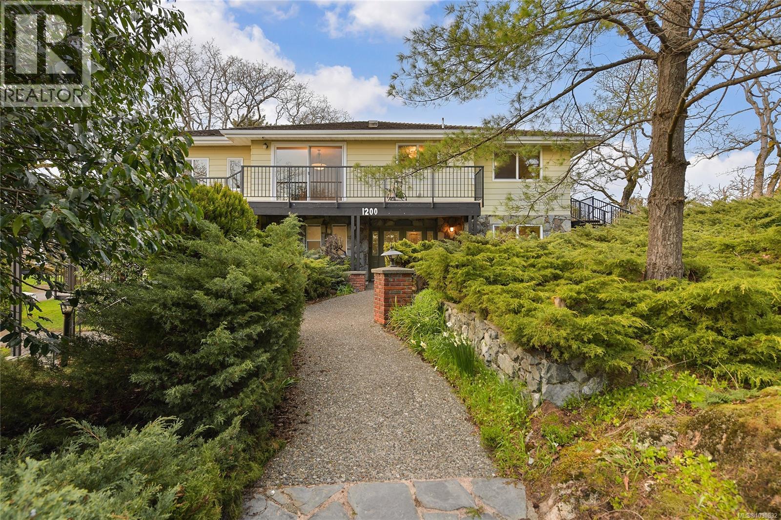  1200 Tolmie Avenue, Saanich