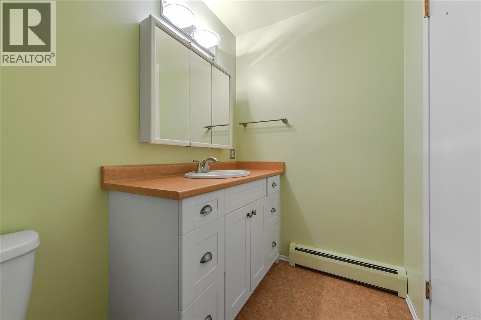  1200 Tolmie Avenue, Saanich