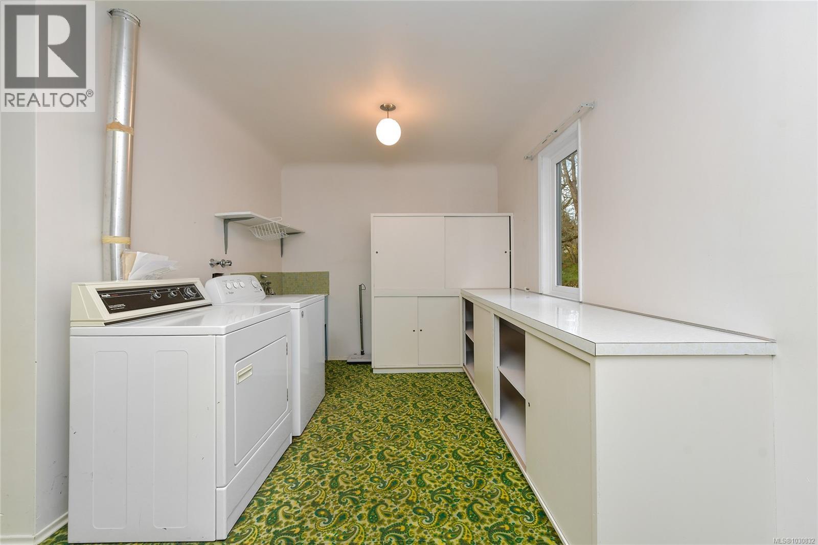  1200 Tolmie Avenue, Saanich