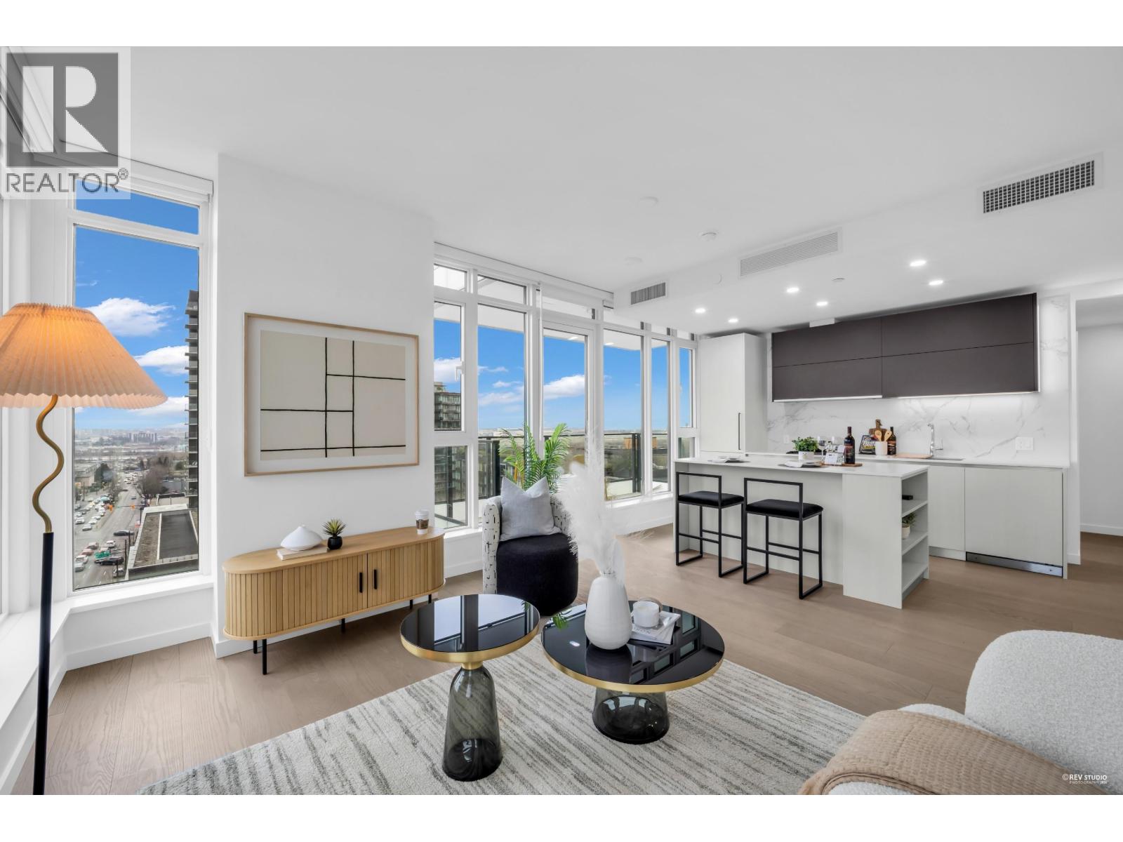 705 8415 GRANVILLE STREET