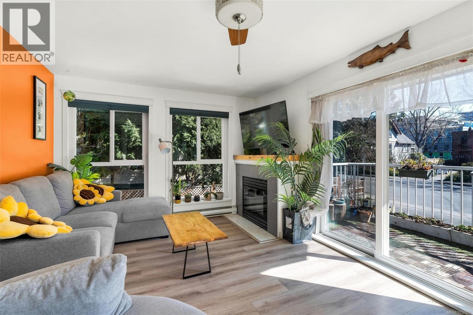 206 1028 Balmoral Road, Victoria