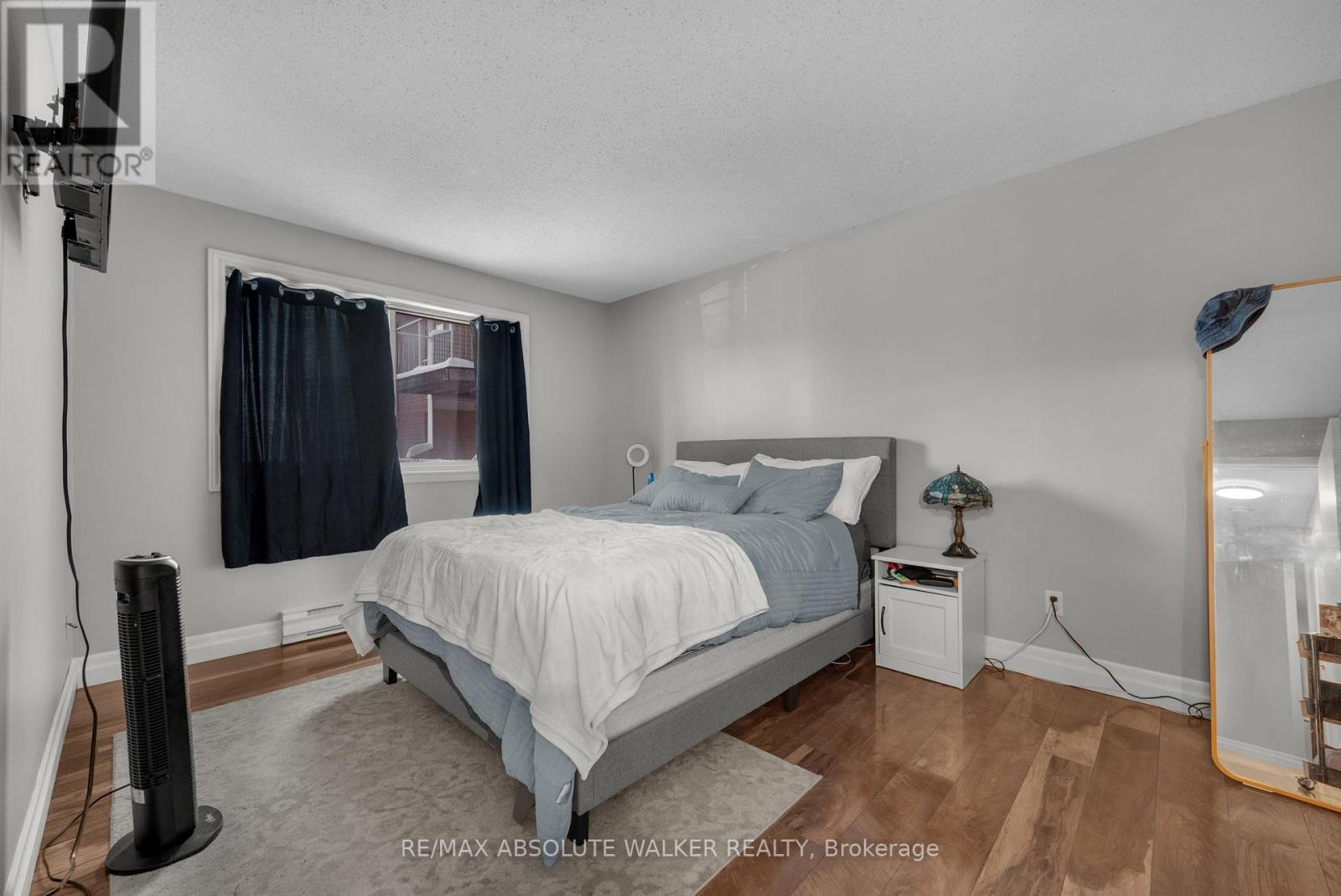 #318 250 BRITTANY DRIVE - 11