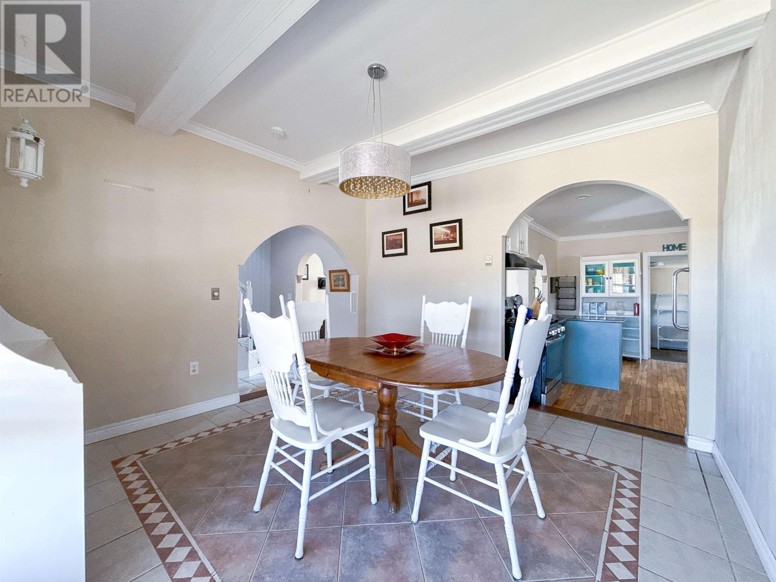 1933 Cardigan Road - 10