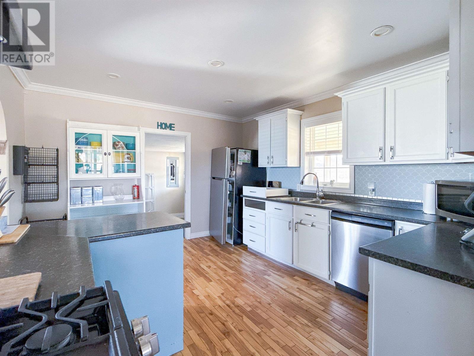 1933 Cardigan Road - 12