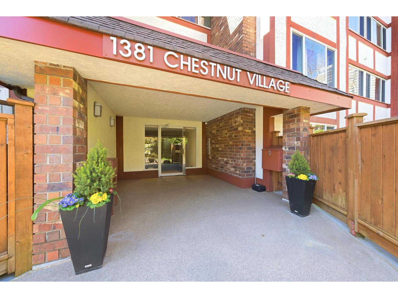 301 1381 MARTIN STREET, White Rock