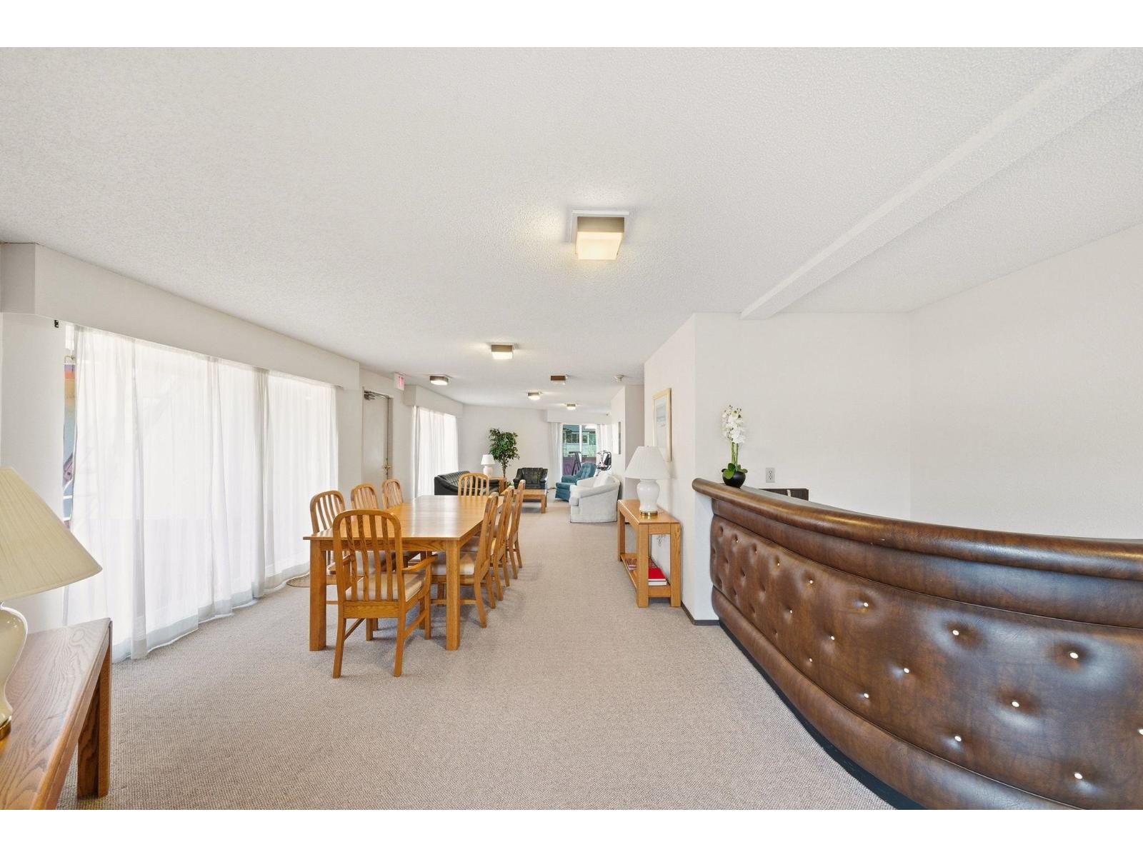 301 1381 MARTIN STREET, White Rock