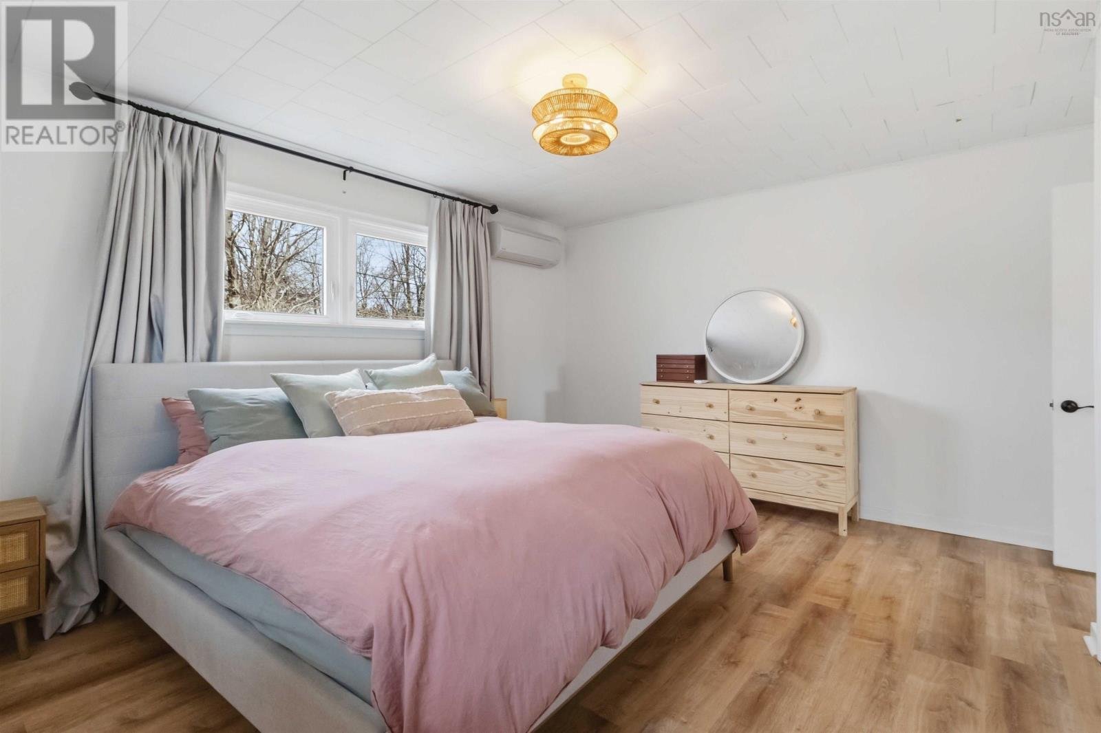 Property 23 of 50 of 65 Back Road