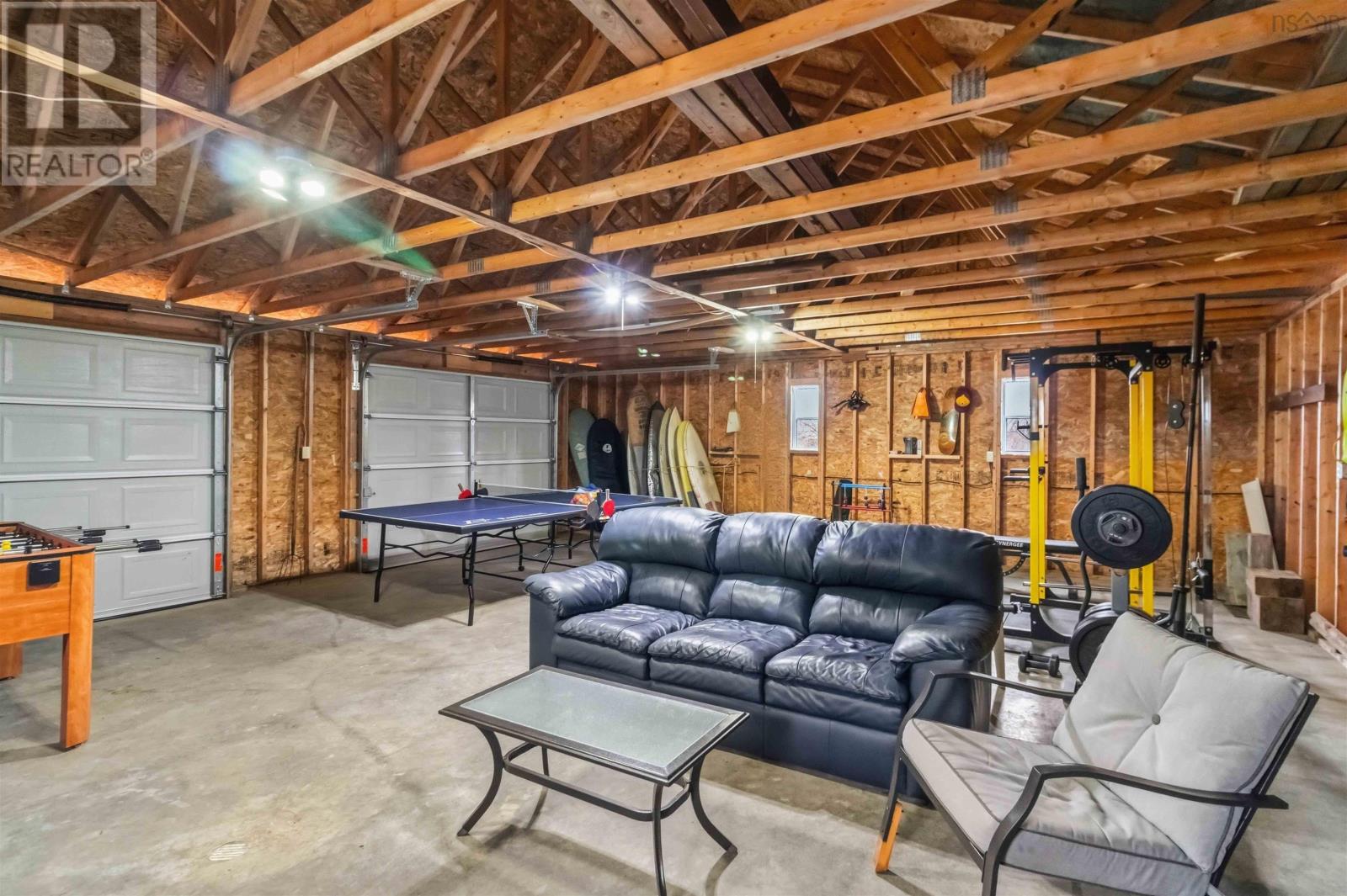 Property 40 of 50 of 65 Back Road