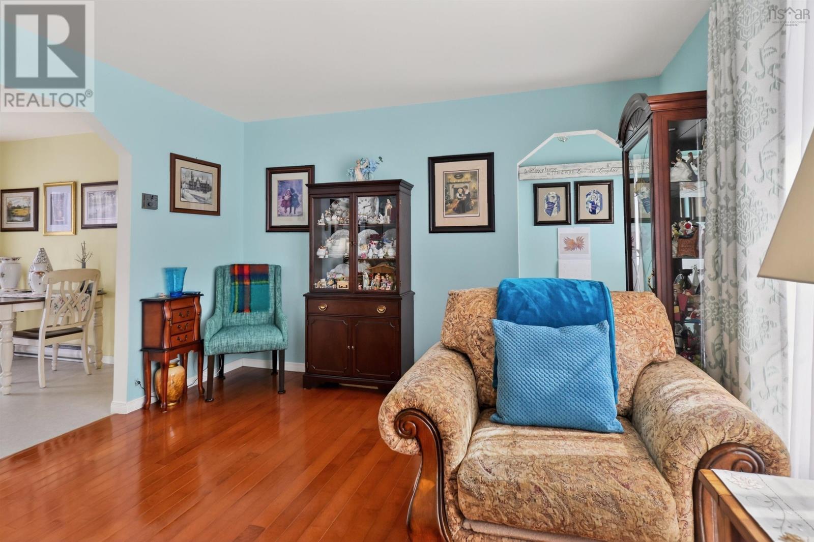 Property 10 of 21 of 62 Monteith Avenue